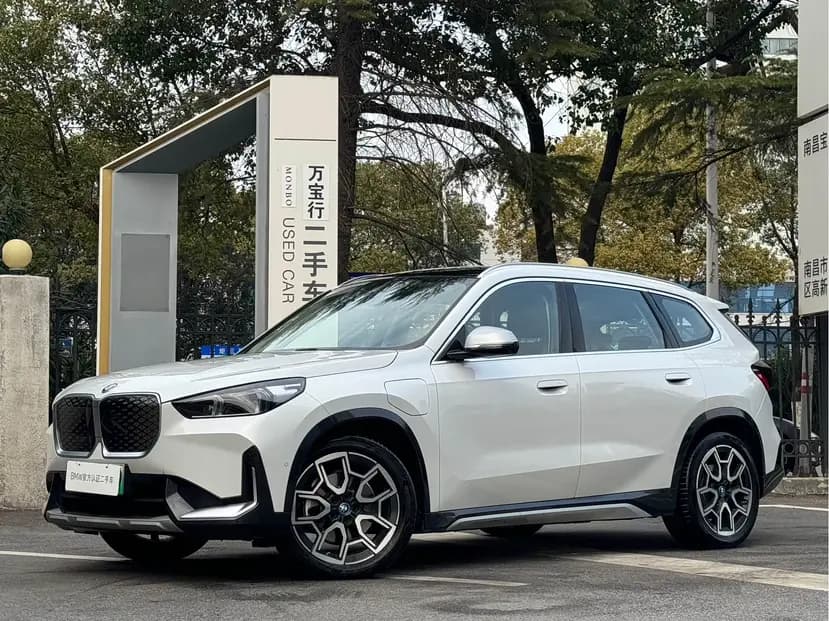 BMW iX1 2024 г. 26080 км.