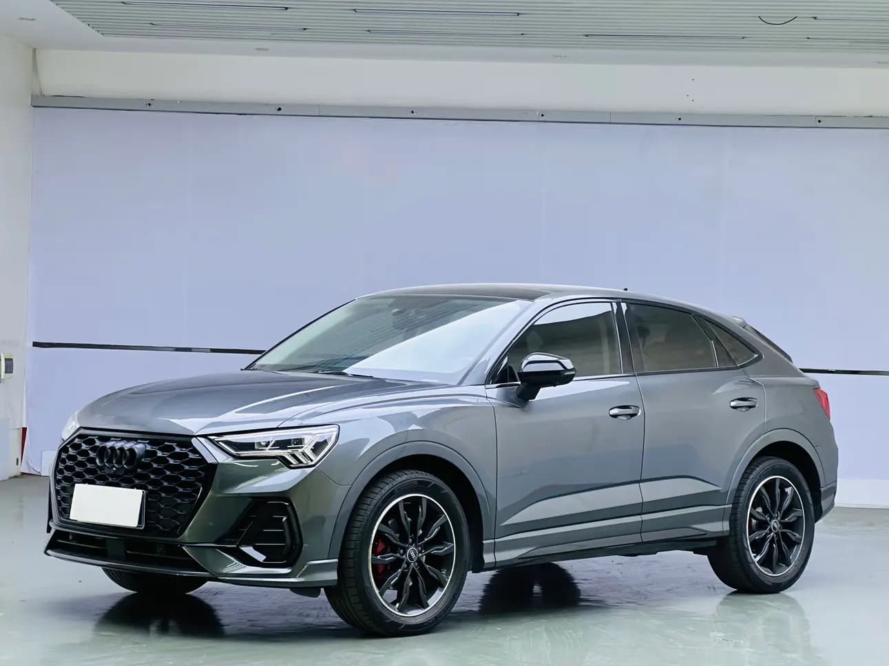 Audi Q3 Sportback 2021 г. 45117 км.
