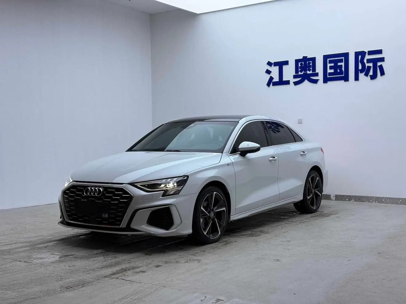 Audi A3 2021 г. 45131 км.