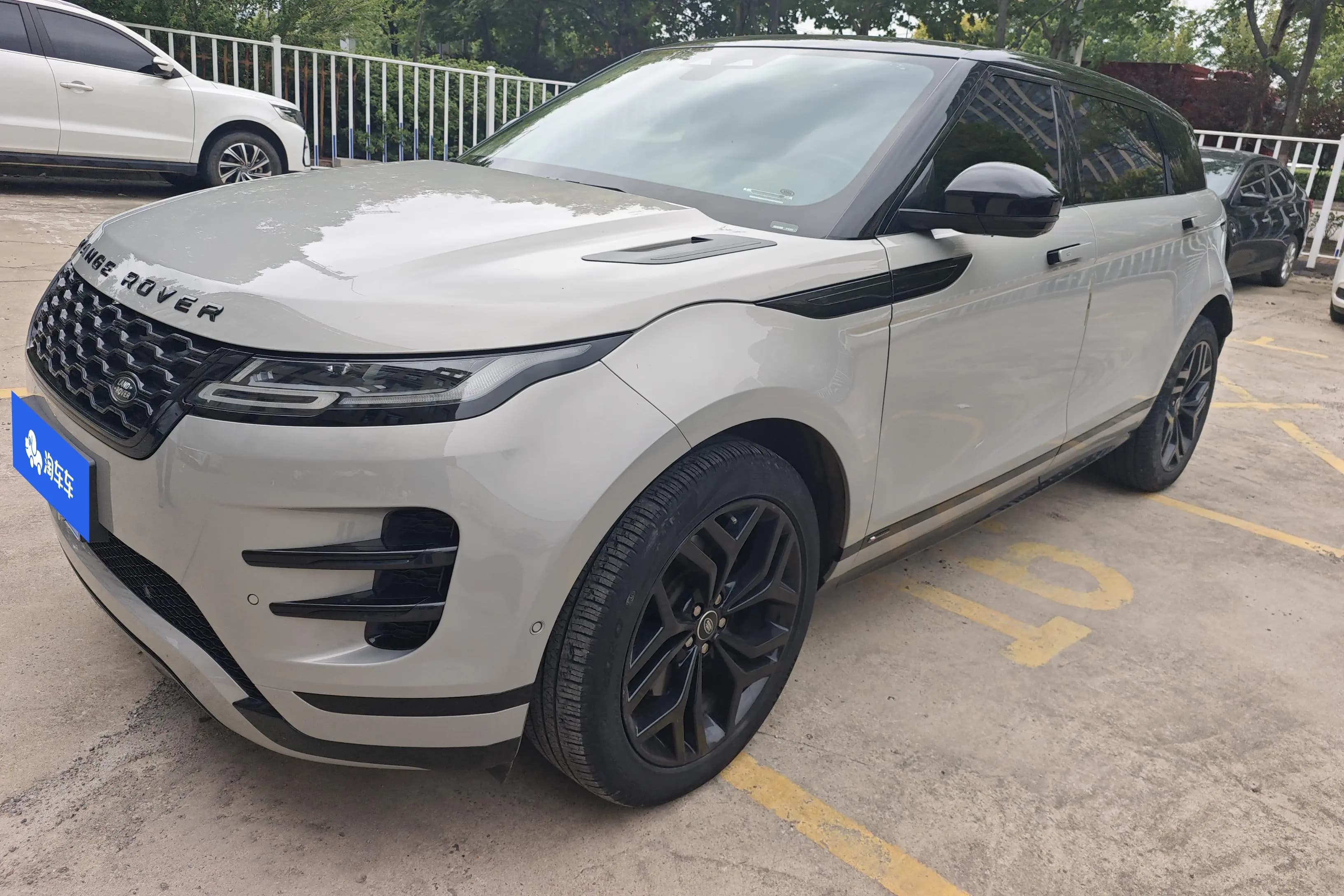 Land Rover Range Rover Evoque 2022 г. 66371 км.