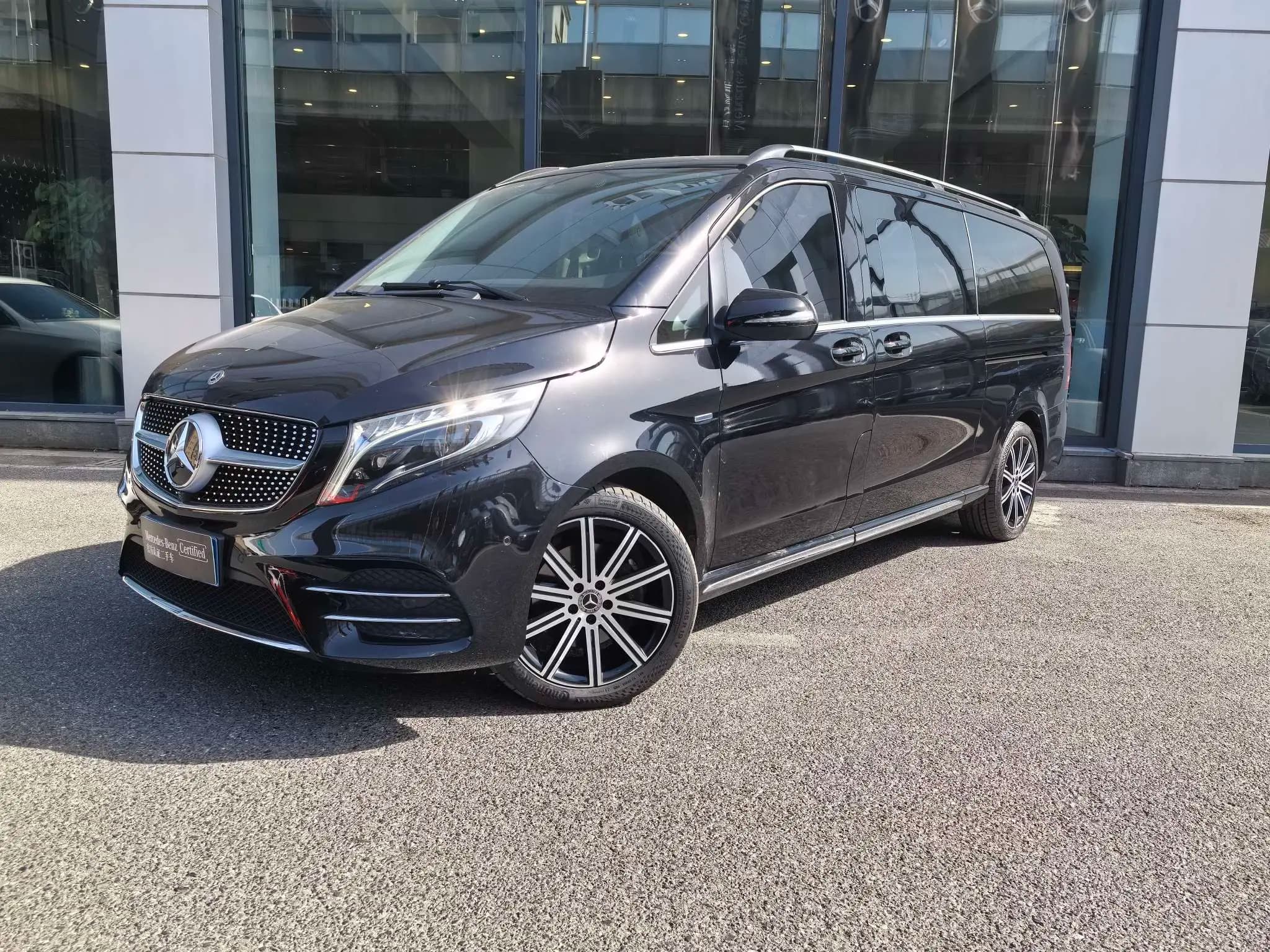 Mercedes-Benz Mercedes Benz V Class 2022 г. 64030 км.
