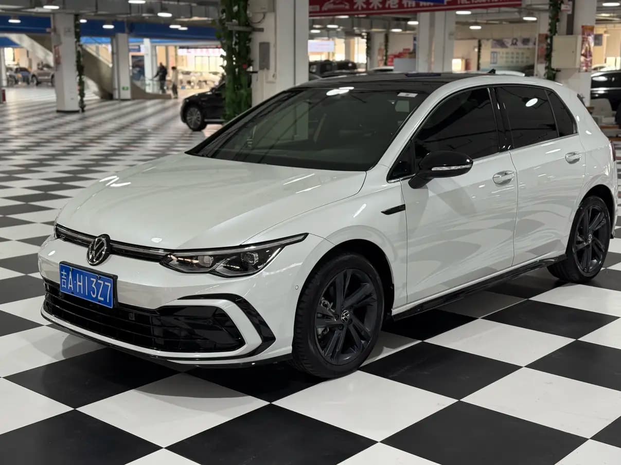 Volkswagen Golf 2022 г. 50000 км.