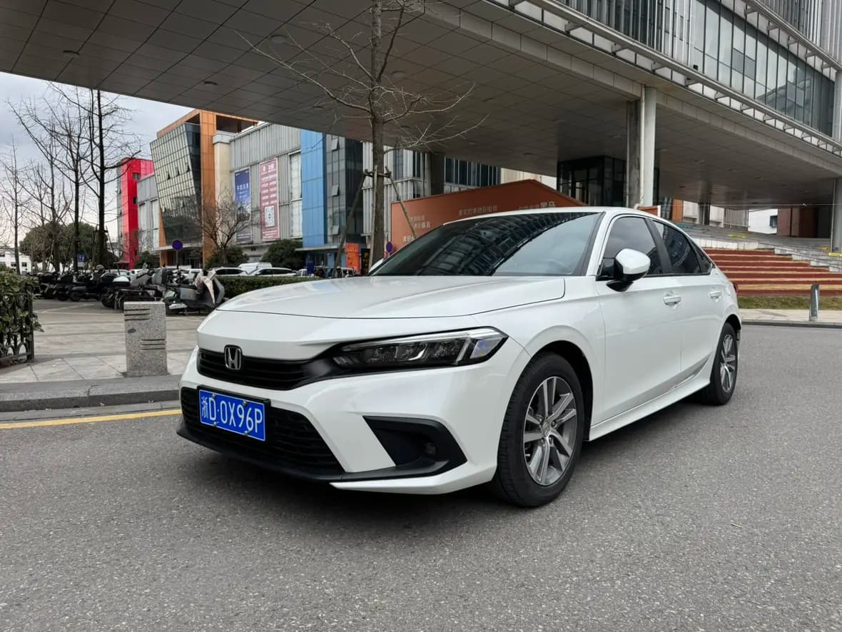 Honda Civic 2024 г. 13122 км.