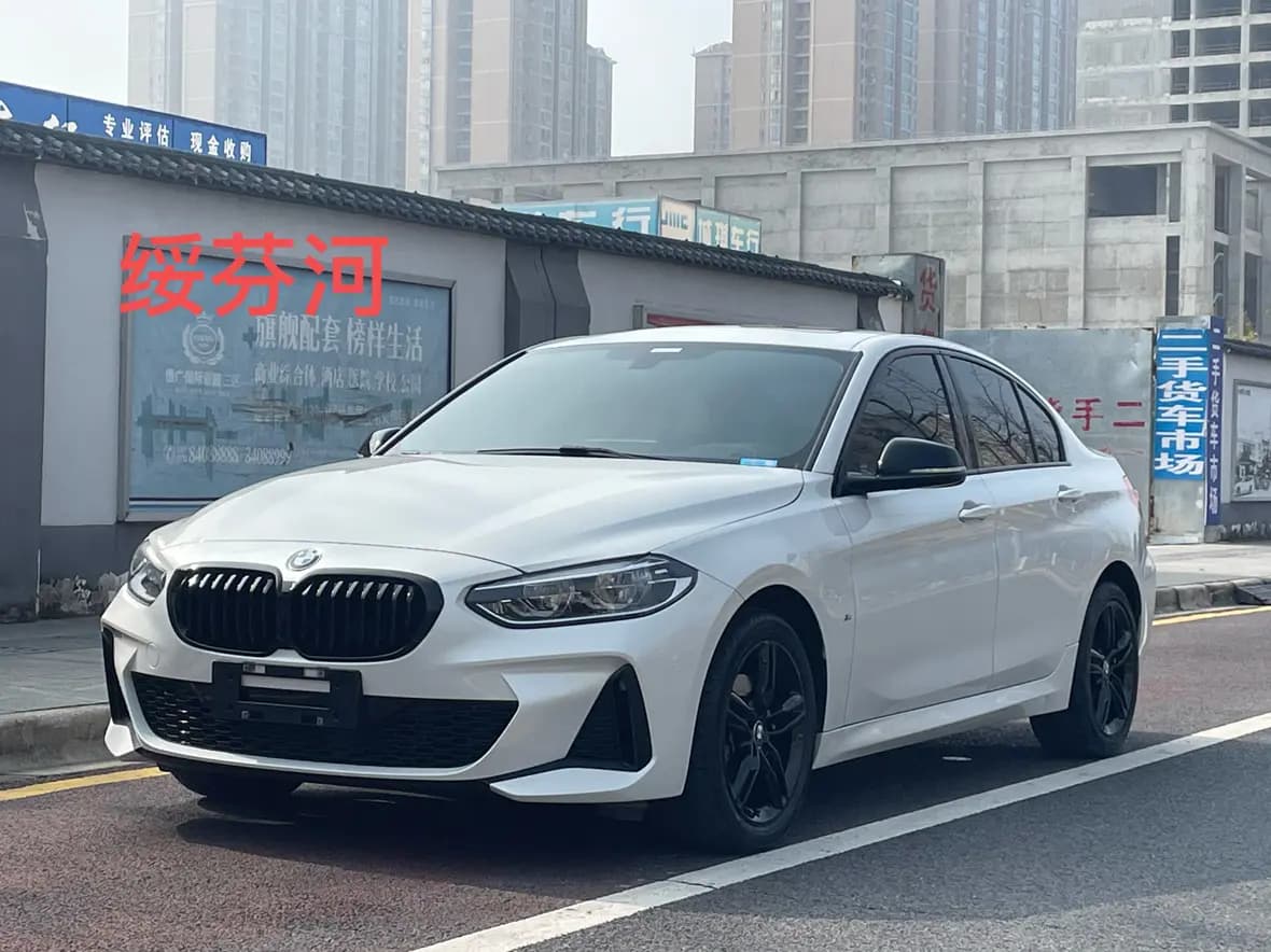 BMW 1 Series 2021 г. 34058 км.