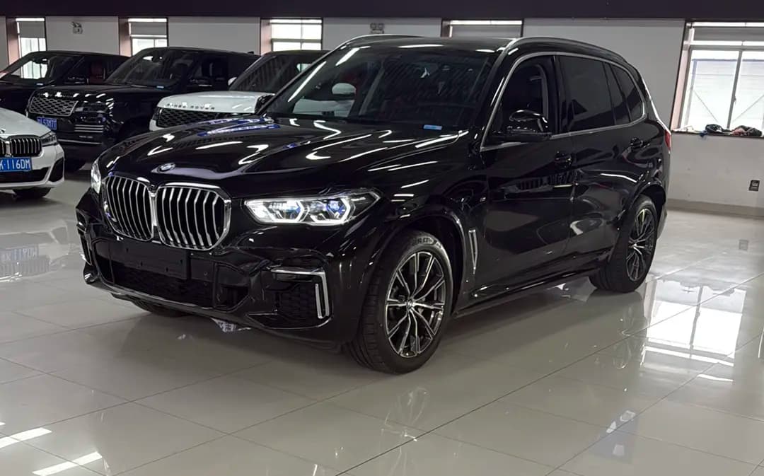 BMW X5 2023 г. 70051 км.