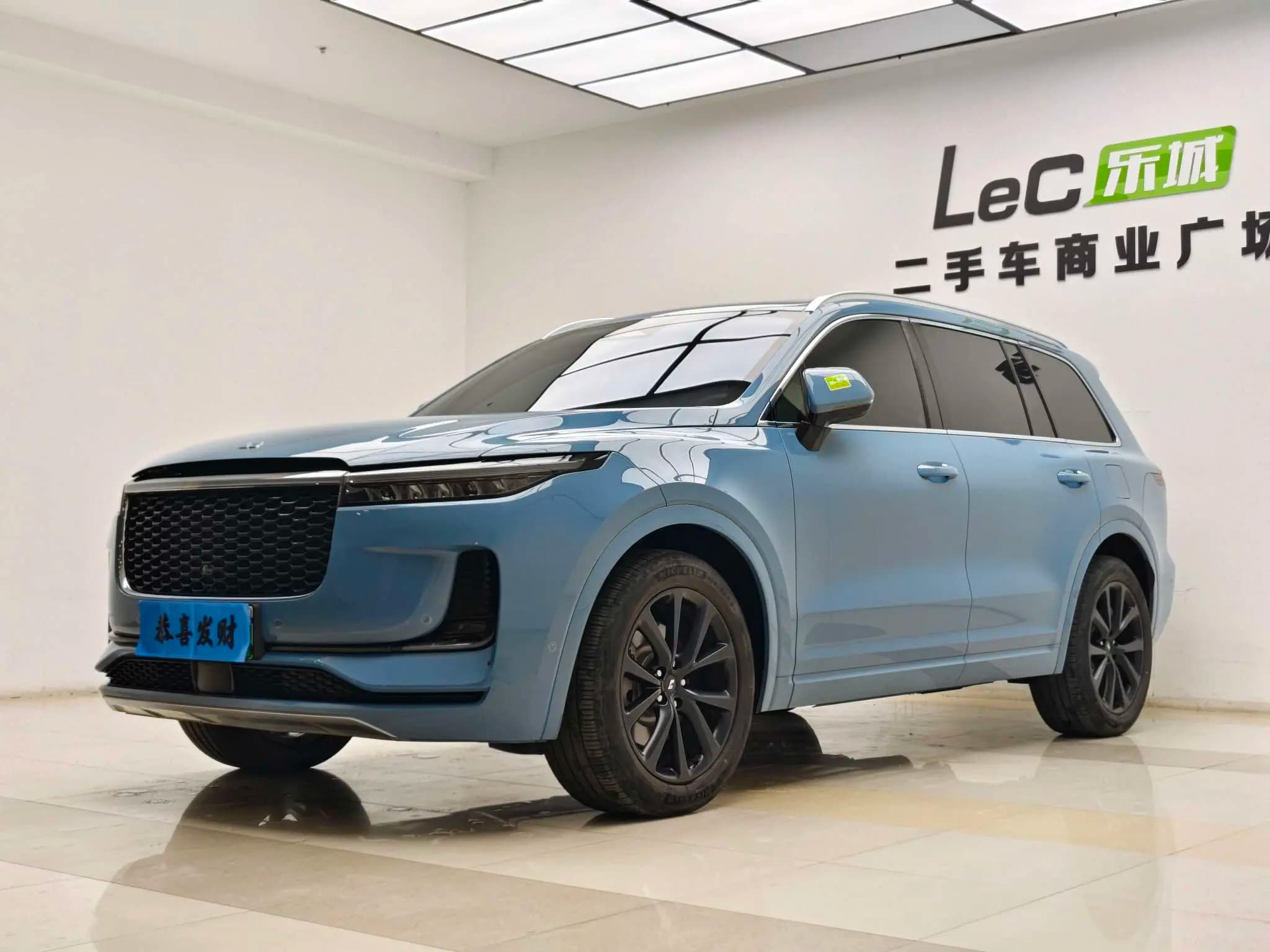 Lixiang ONE 2021 г. 50064 км.