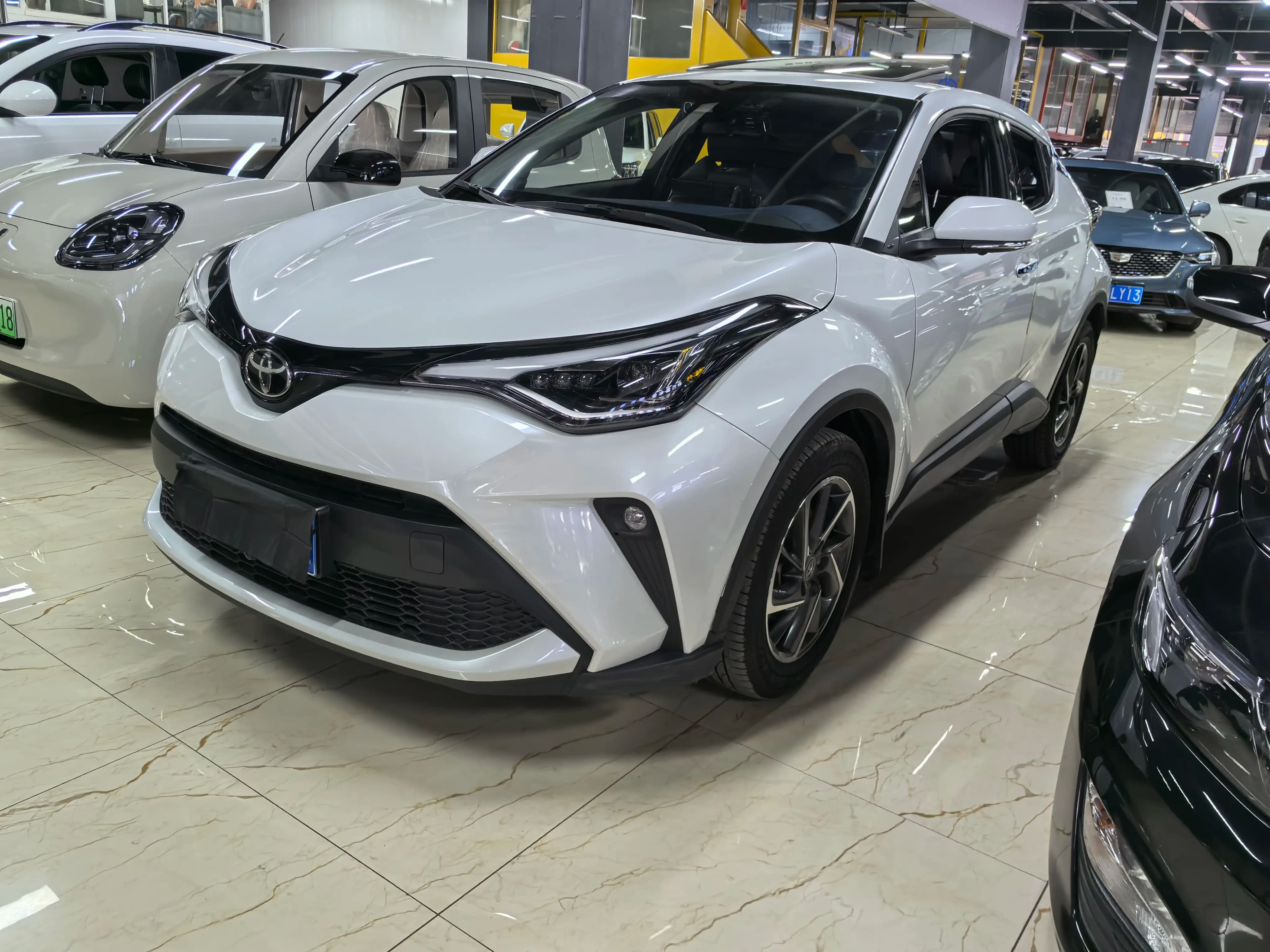 Toyota C-HR 2022 г. 33067 км.