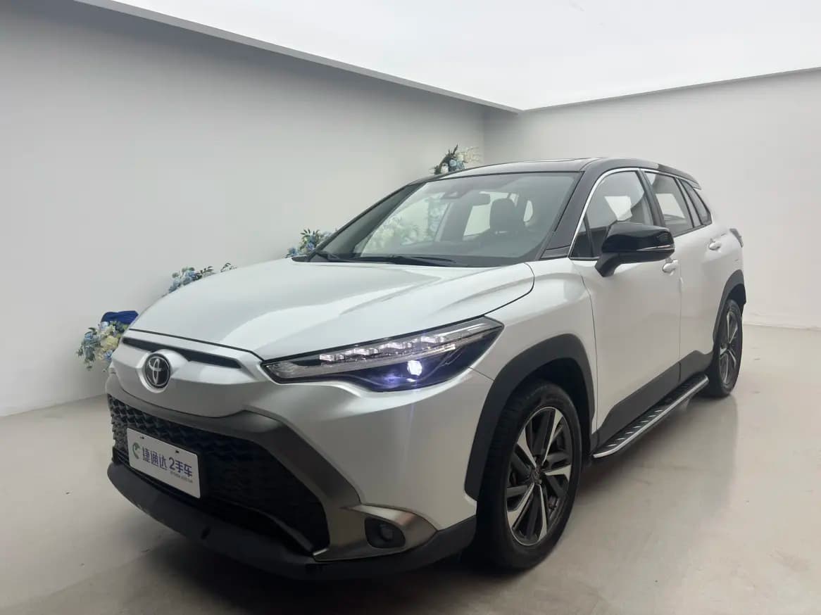 Toyota Frontlander 2022 г. 11200 км.