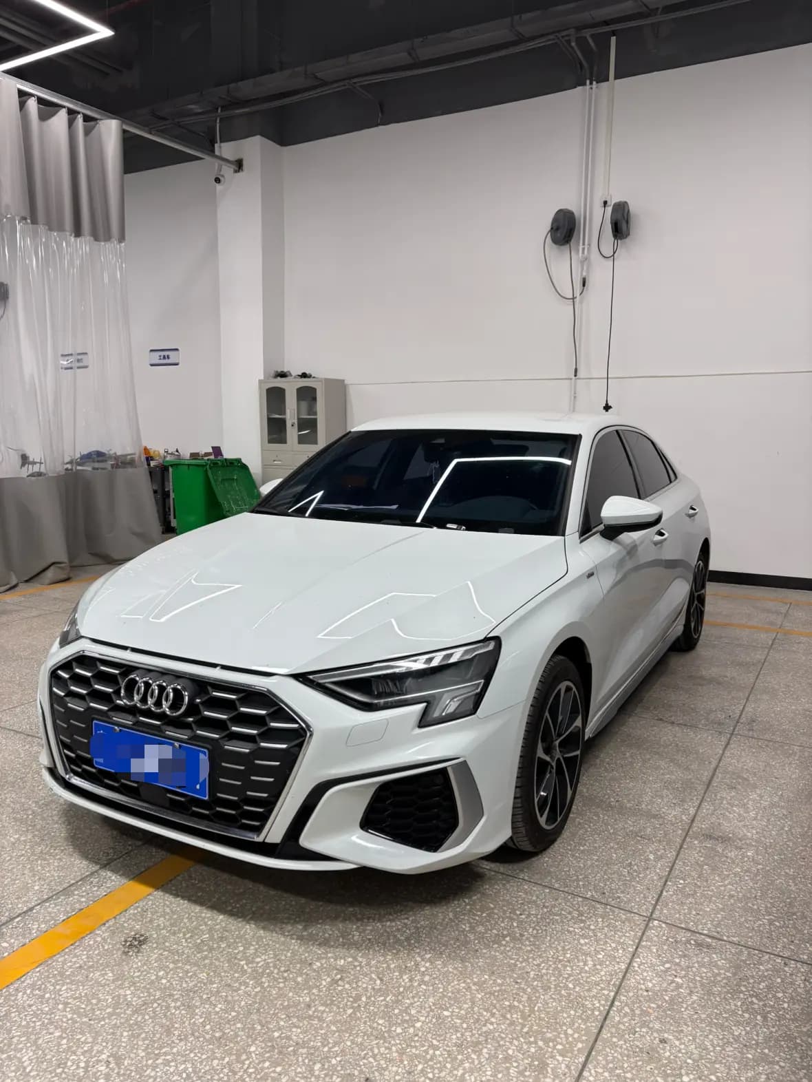 Audi A3 2024 г. 76042 км.