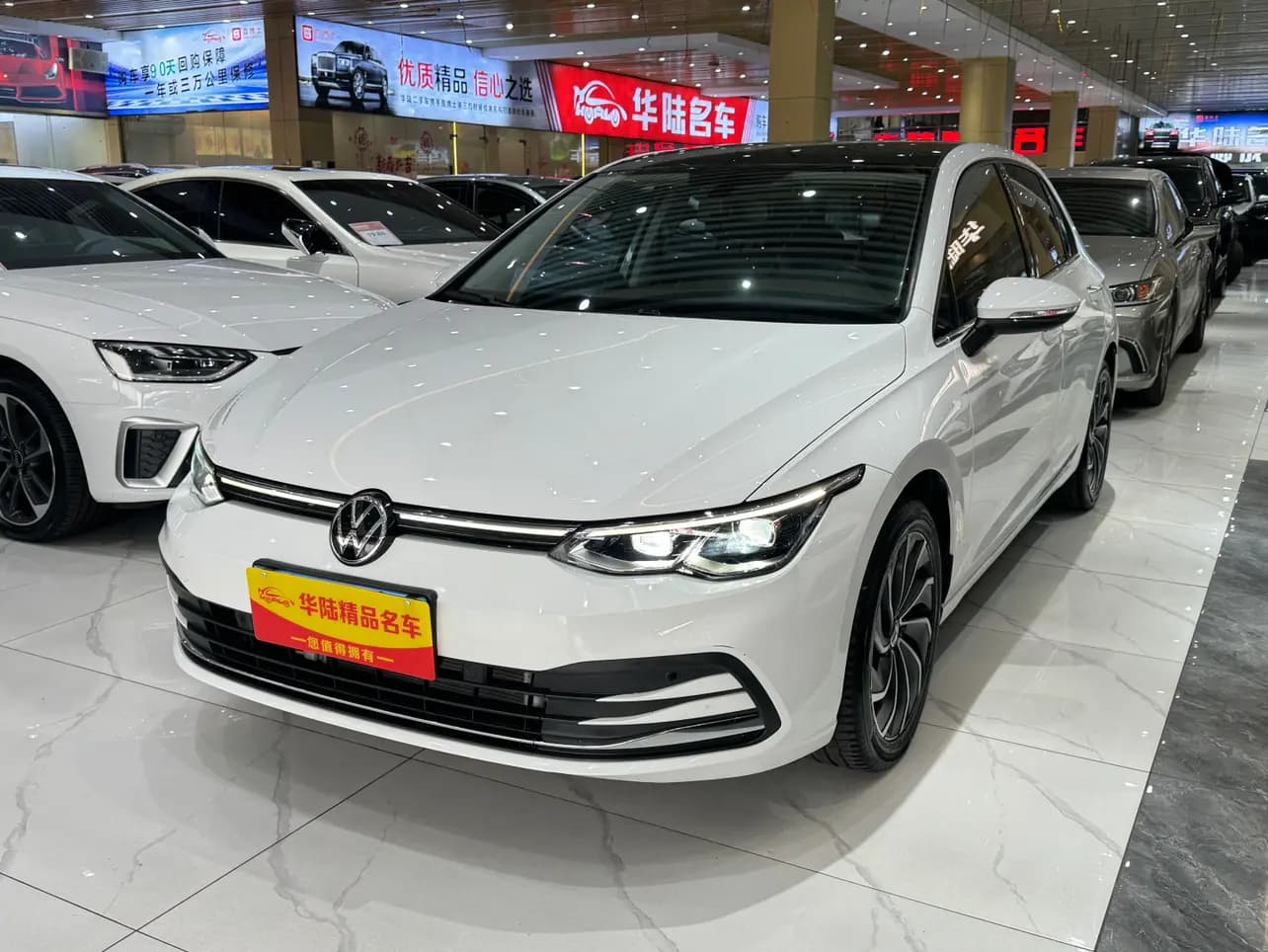 Volkswagen Golf 2021 г. 27131 км.