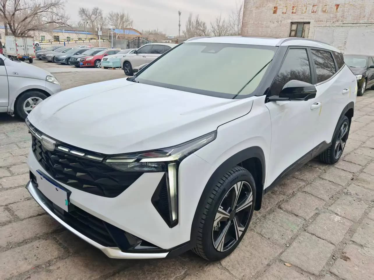 Geely Atlas 2024 г. 15147 км.