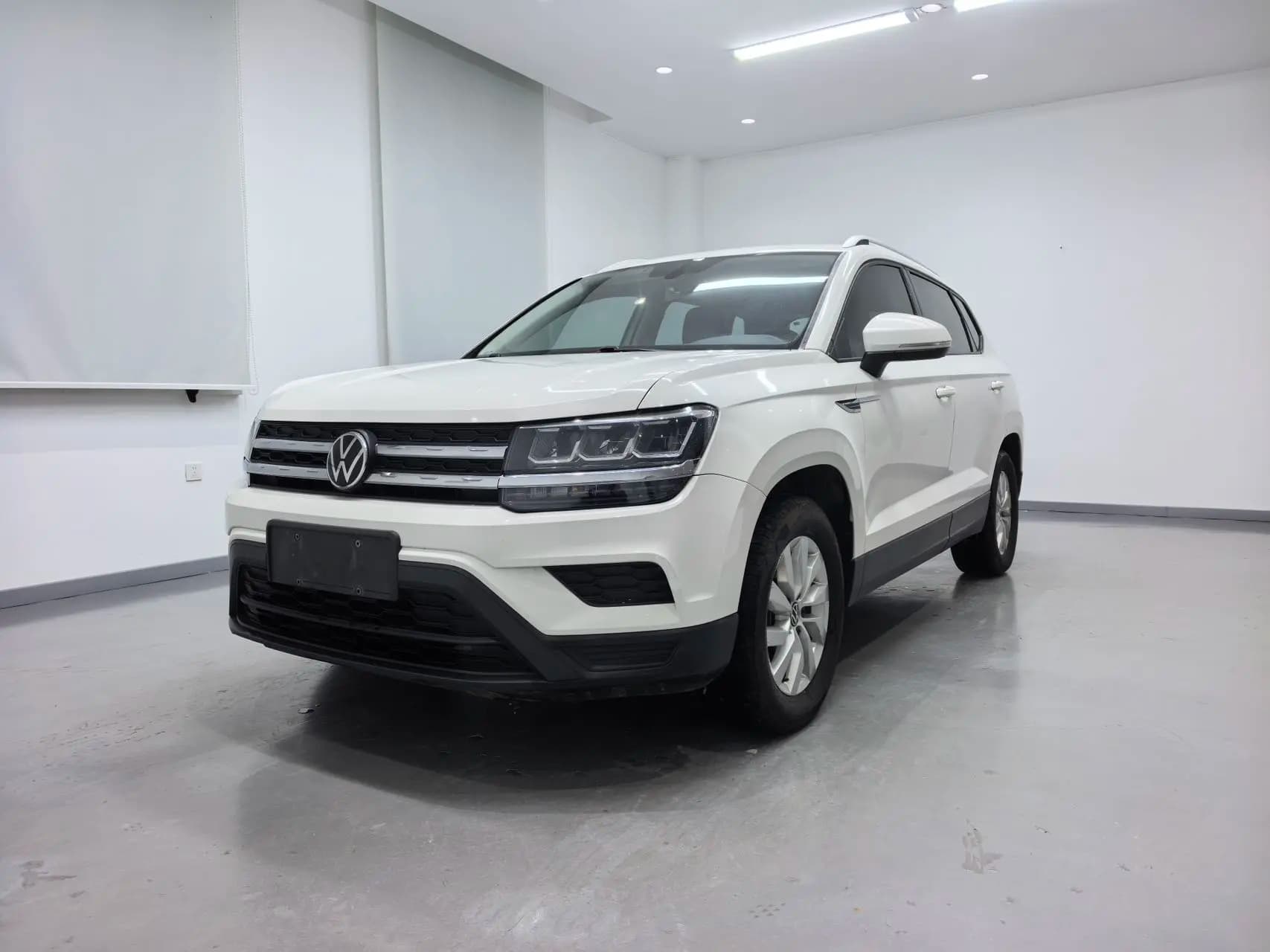 Volkswagen Tharu 2022 г. 27219 км.