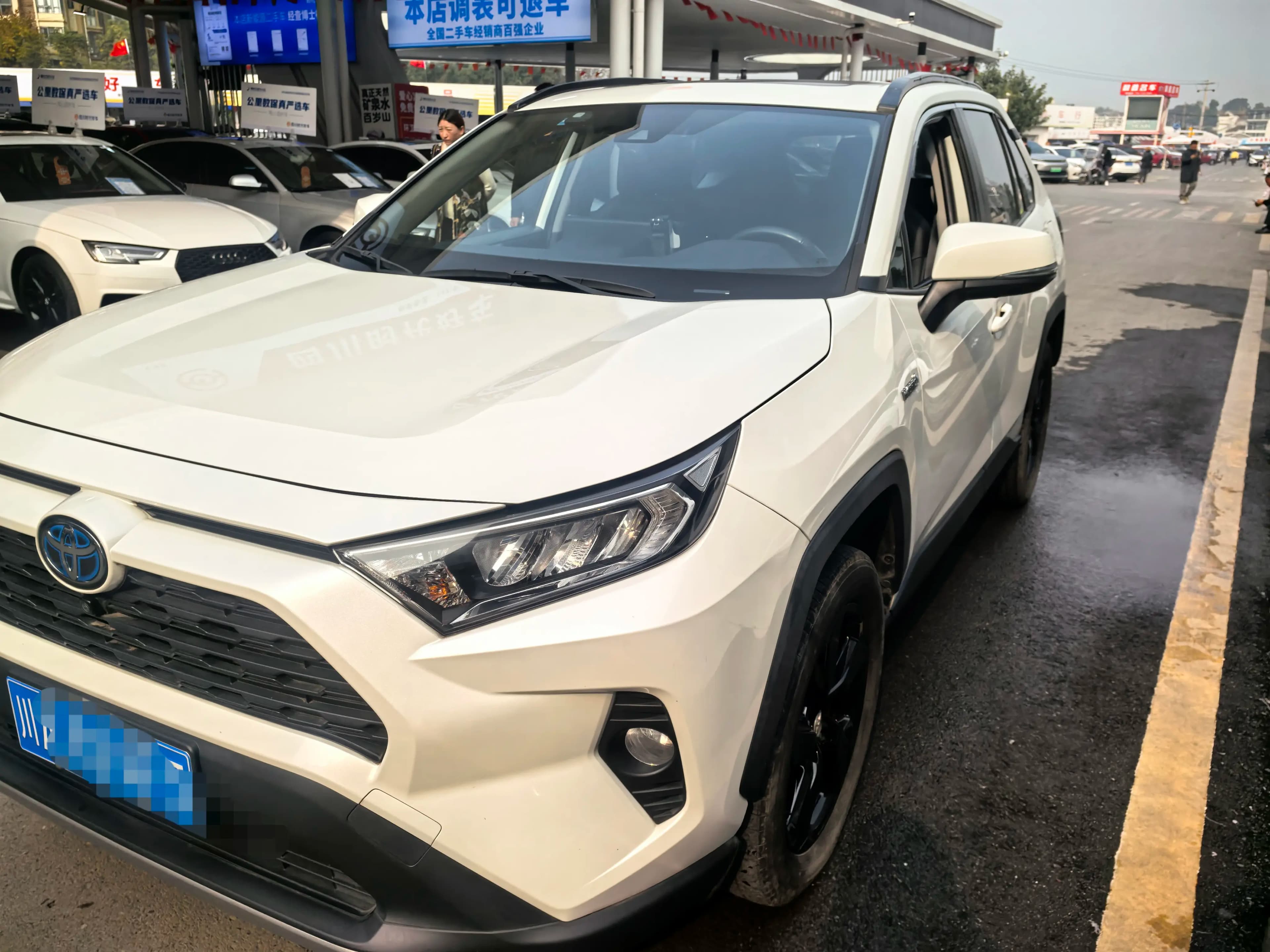 Toyota RAV4 2021 г. 46068 км.