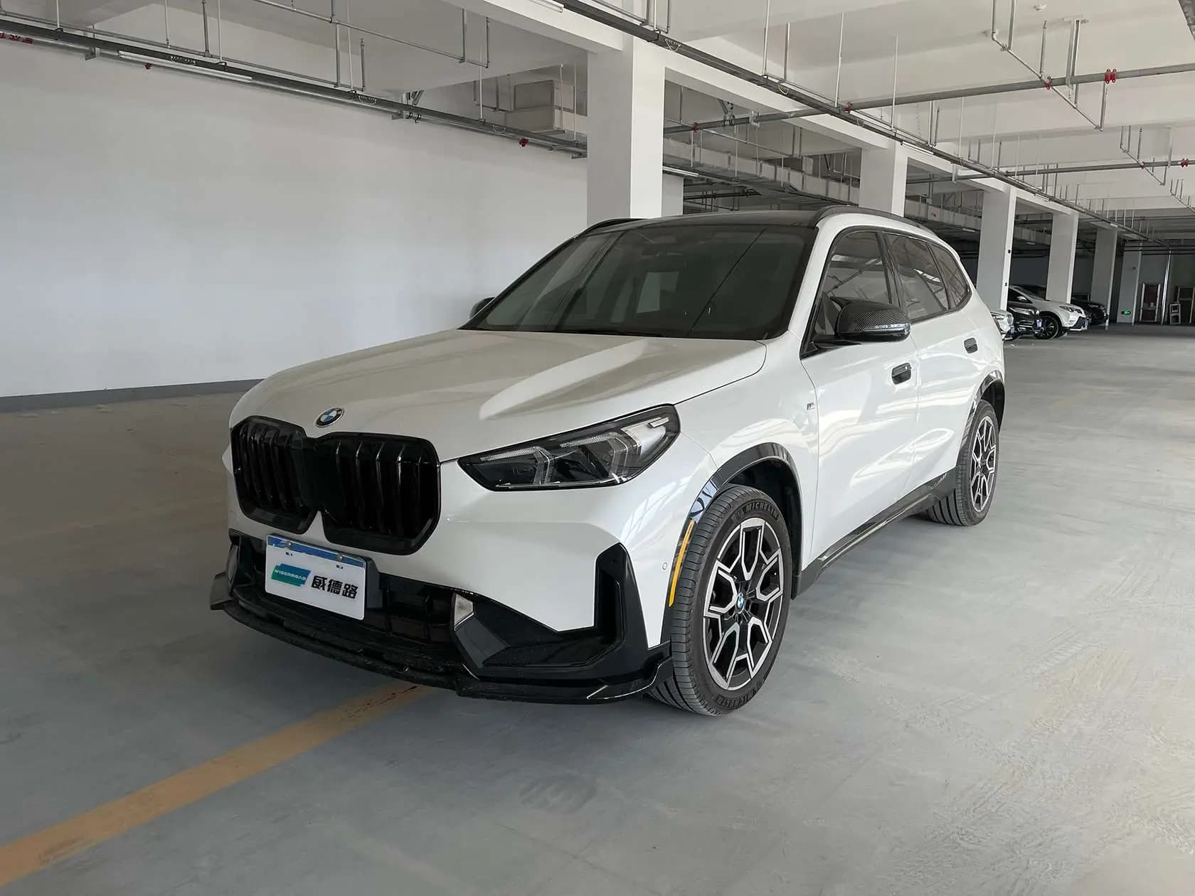 BMW X1 2024 г. 24449 км.