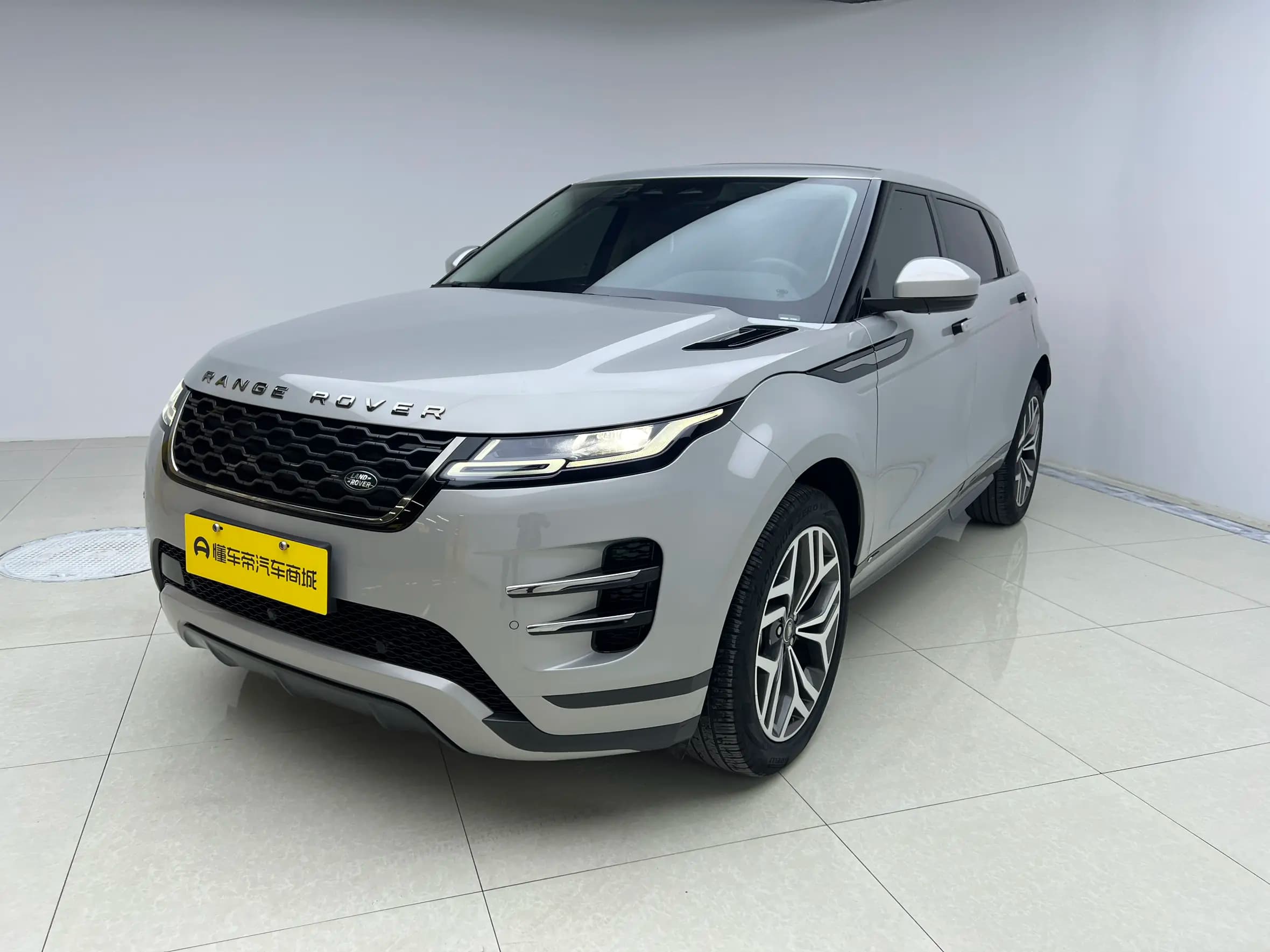 Land Rover Range Rover Evoque 2022 г. 51074 км.