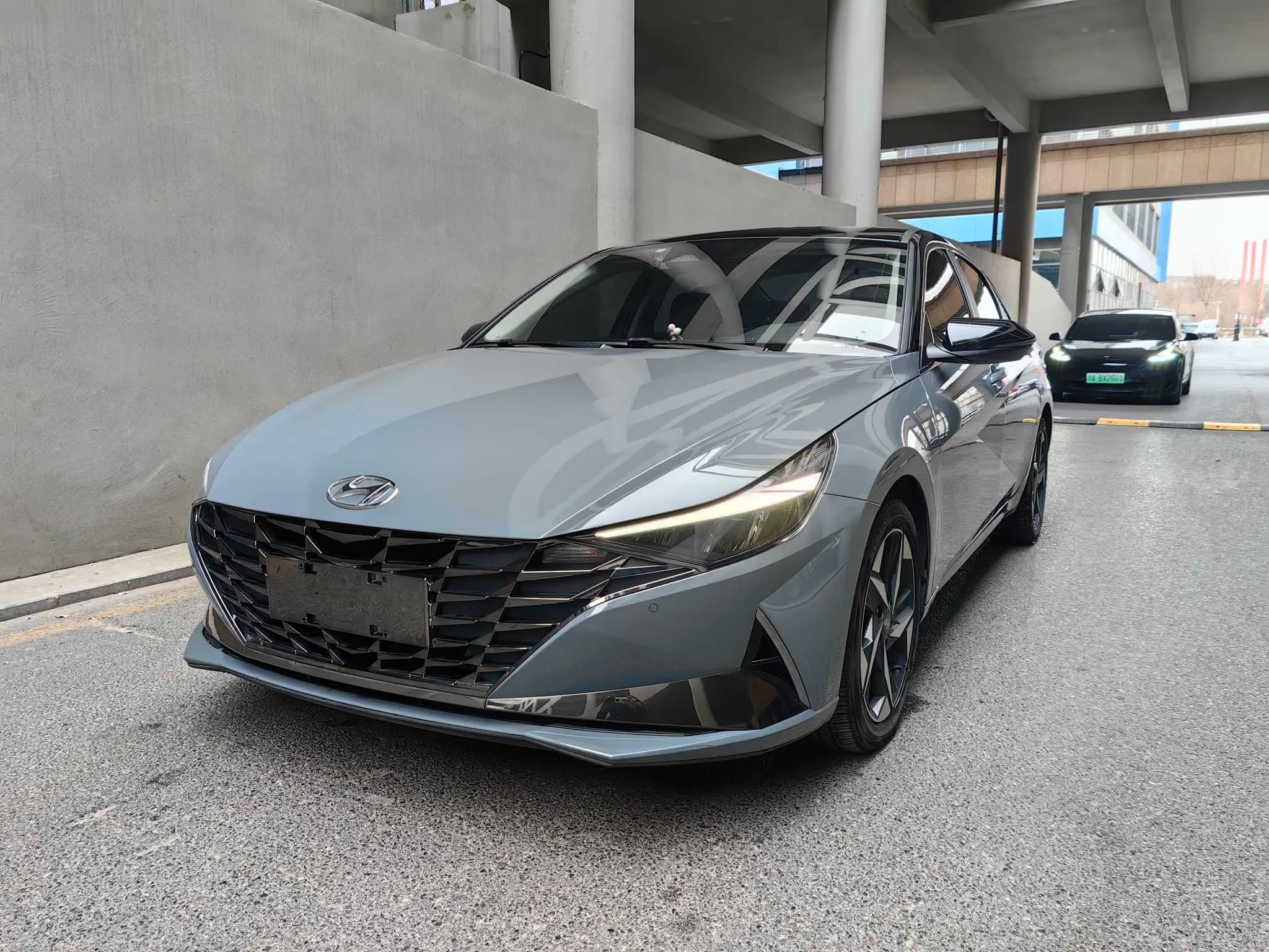 Hyundai Elantra 2023 г. 21059 км.
