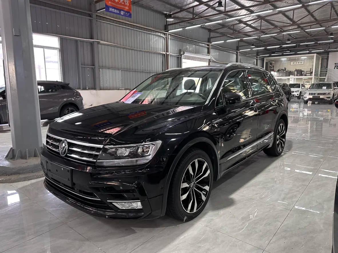 Volkswagen Tiguan L 2021 г. 103030 км.