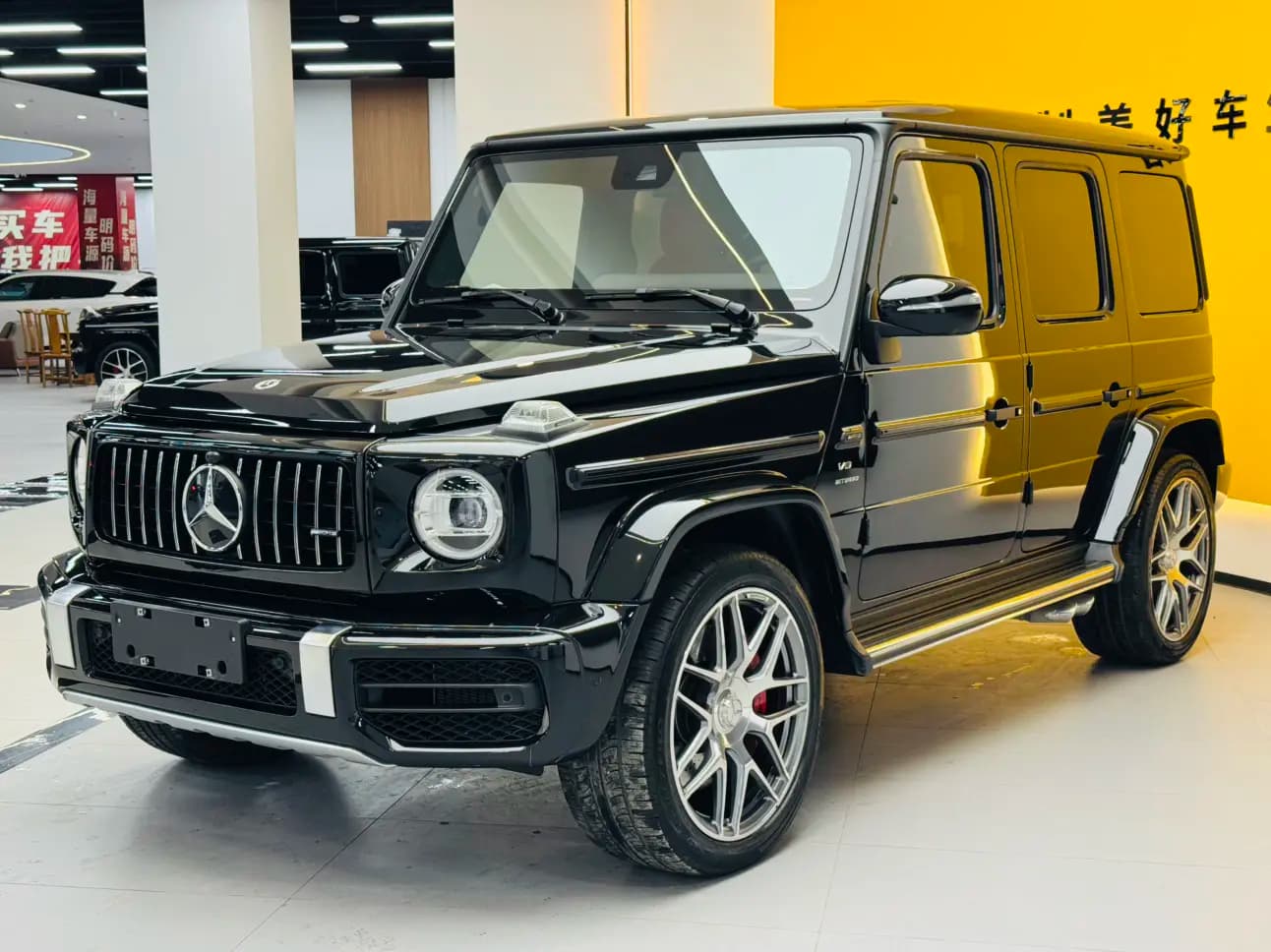 Mercedes-Benz G-Class AMG 2024 г. 19040 км.