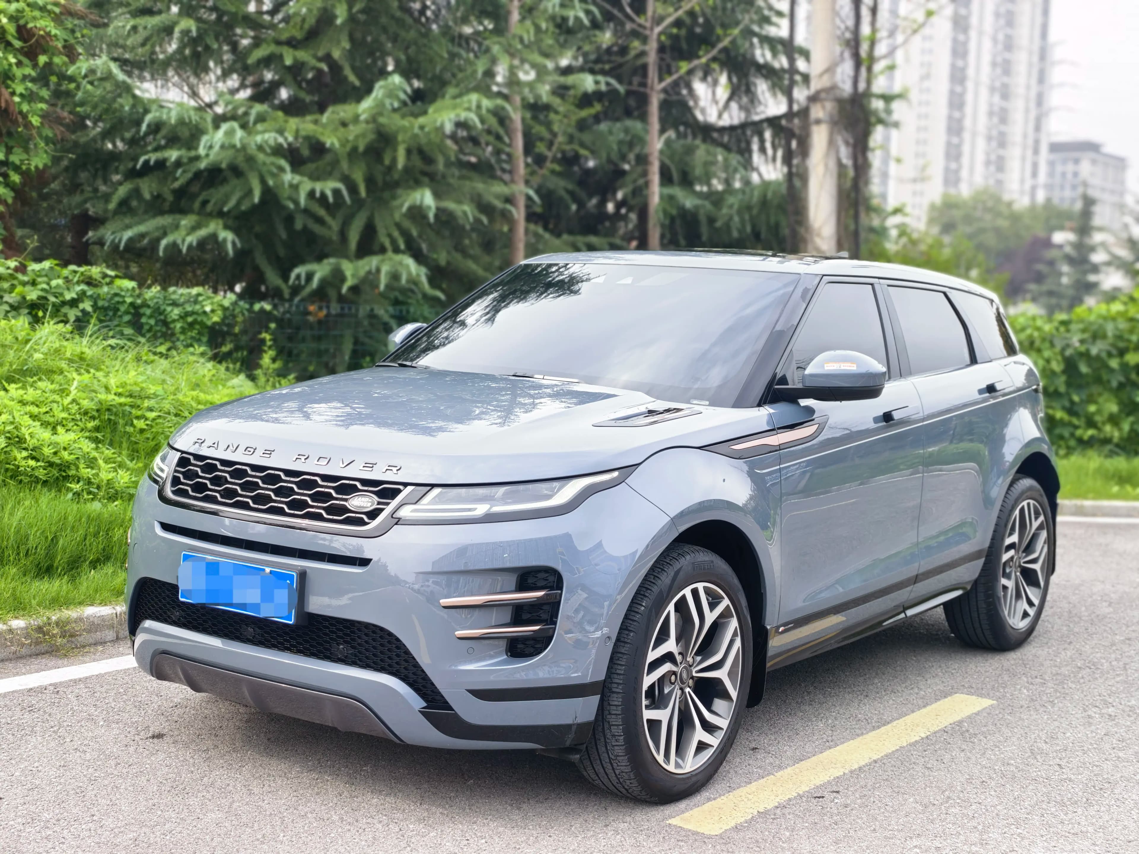 Land Rover Range Rover Evoque 2021 г. 80060 км.