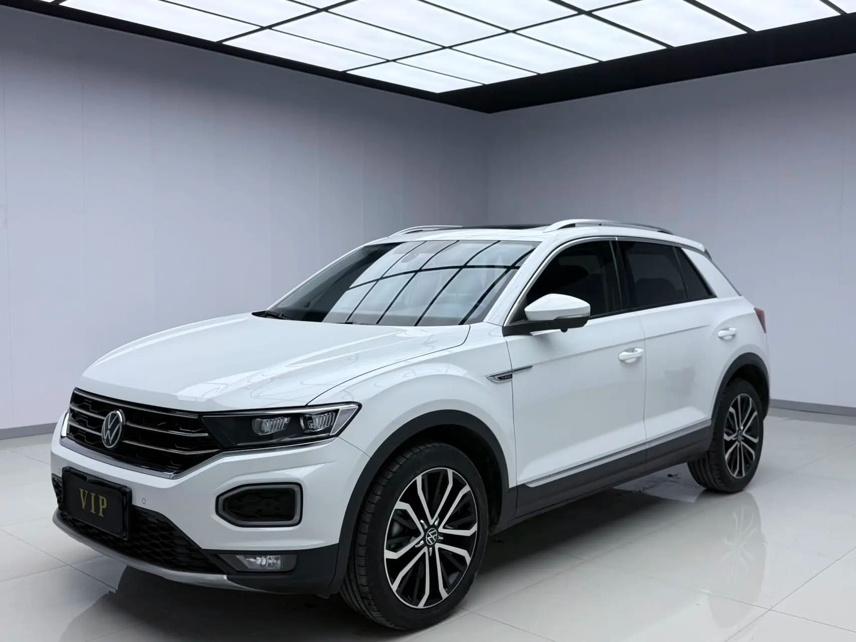 Volkswagen T-Roc 2022 г. 47032 км.