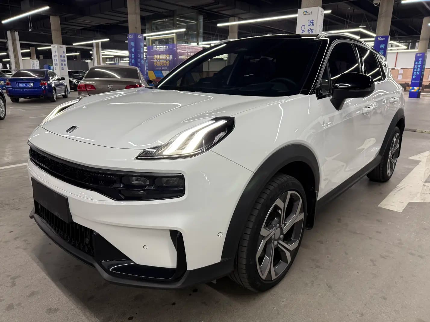 Lynk & Co 06 2023 г. 53027 км.
