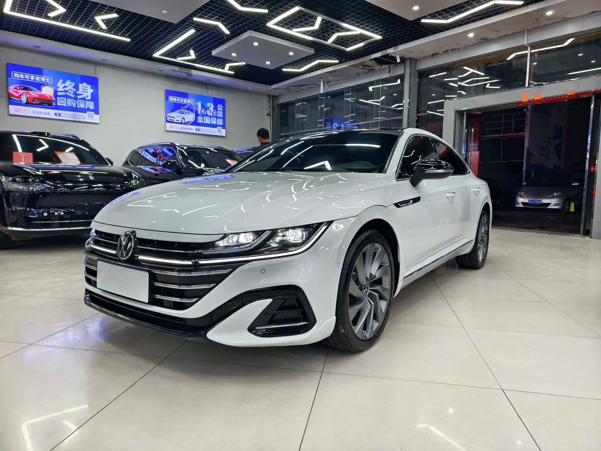 Volkswagen Arteon 2022 г. 92865 км.
