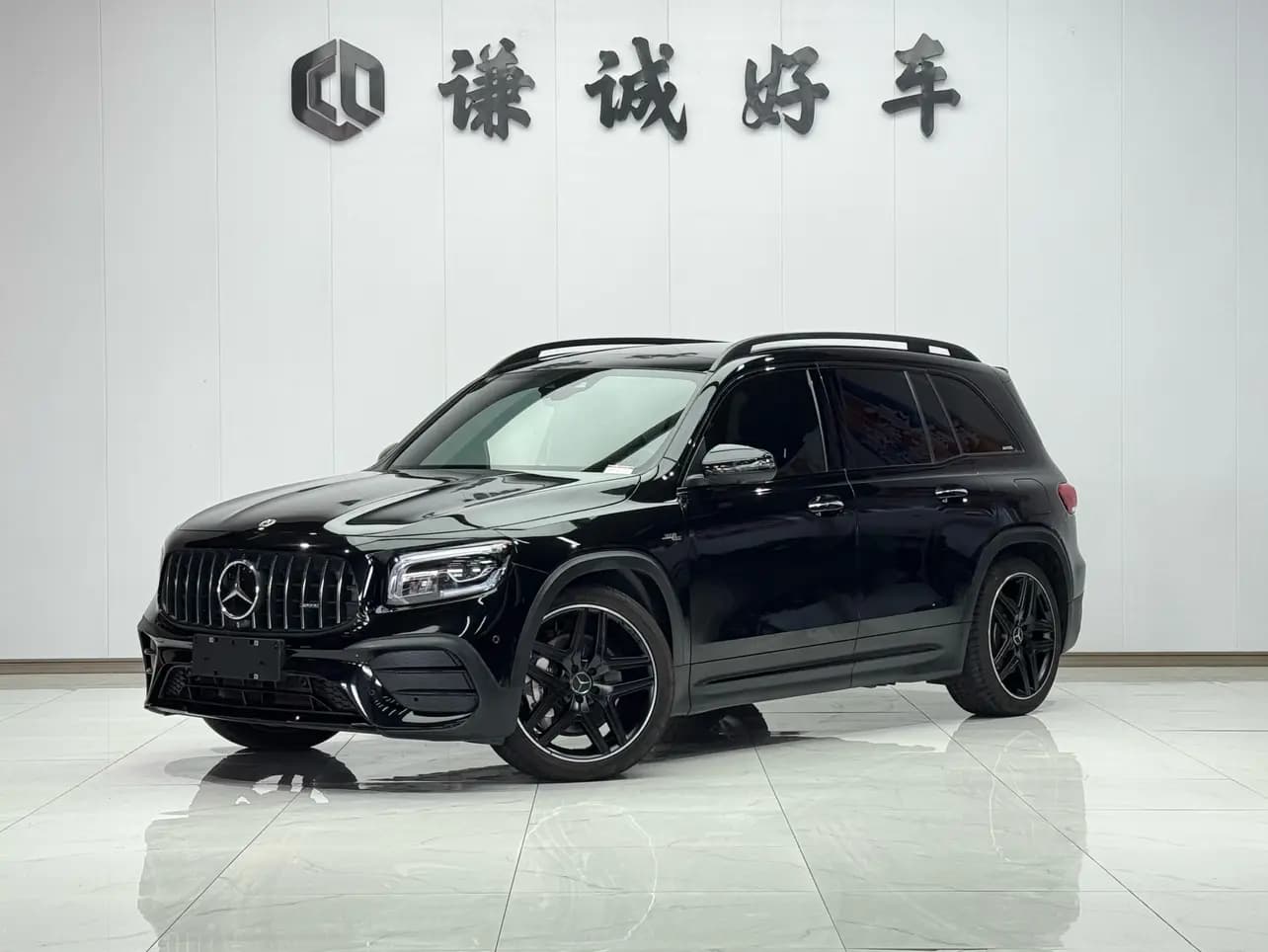 Mercedes-Benz GLB AMG 2023 г. 45099 км.