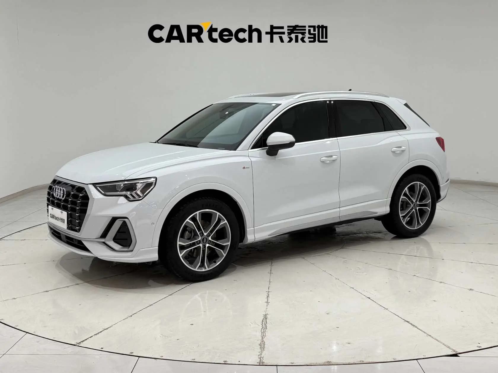 Audi Q3 2021 г. 59133 км.
