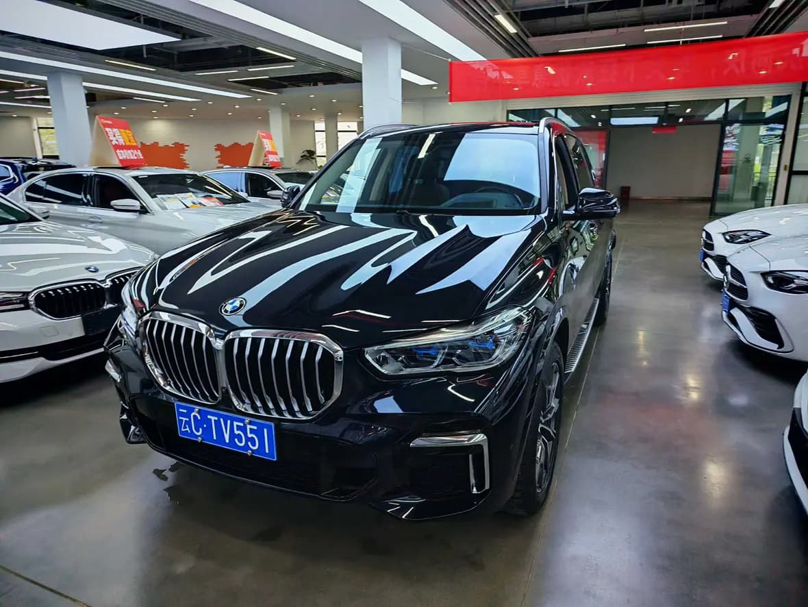 BMW X5 2023 г. 57115 км.