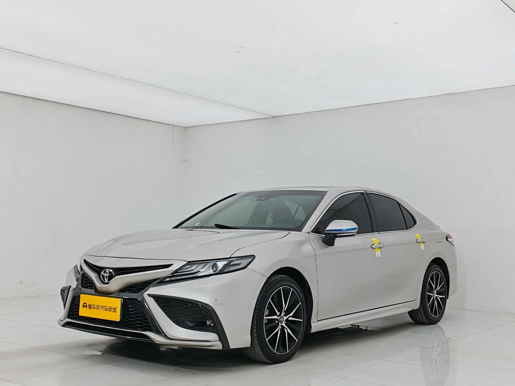 Toyota Camry 2022 г. 38342 км.