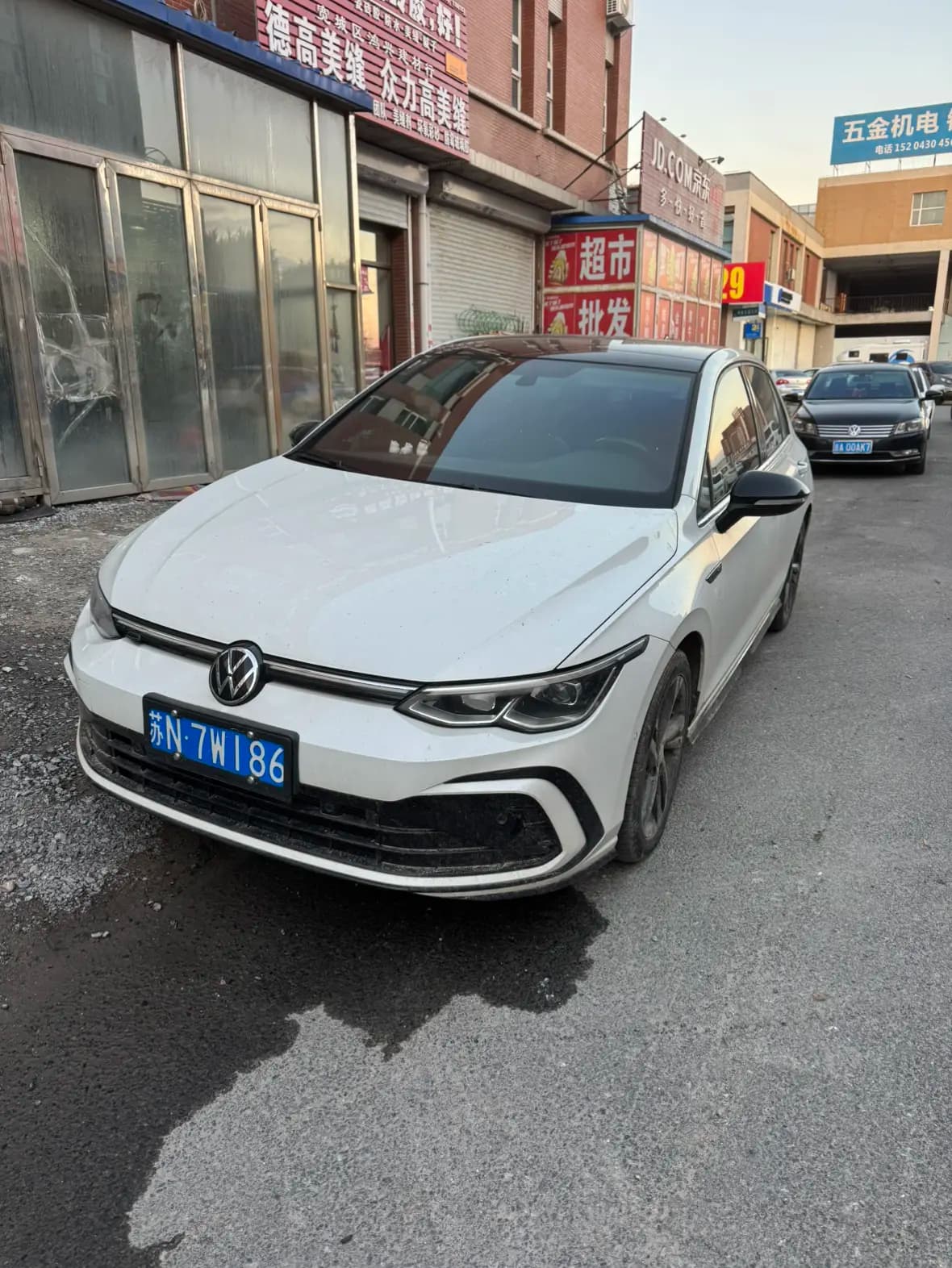 Volkswagen Golf 2022 г. 32110 км.