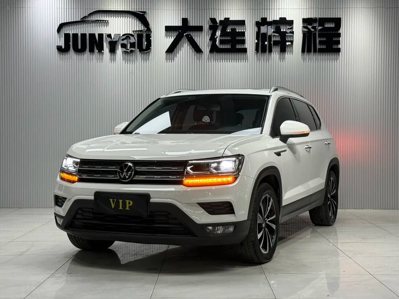 Volkswagen Tharu 2021 г. 54115 км.