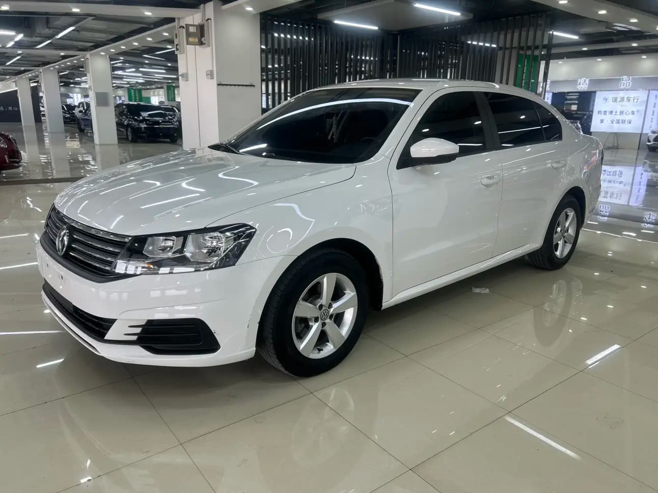 Volkswagen Lavida 2021 г. 95132 км.