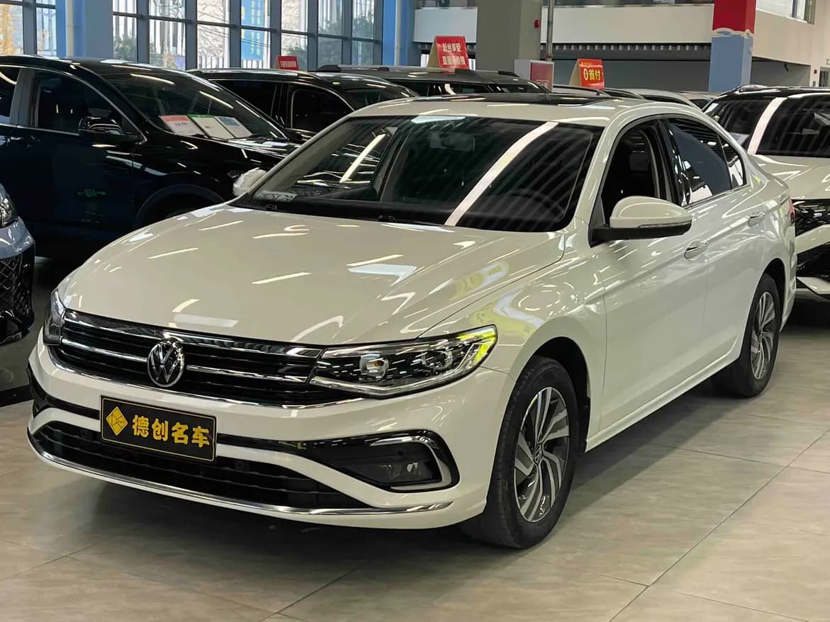 Volkswagen Bora 2023 г. 44148 км.