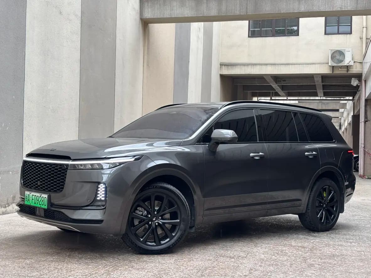 Lixiang ONE 2021 г. 93135 км.