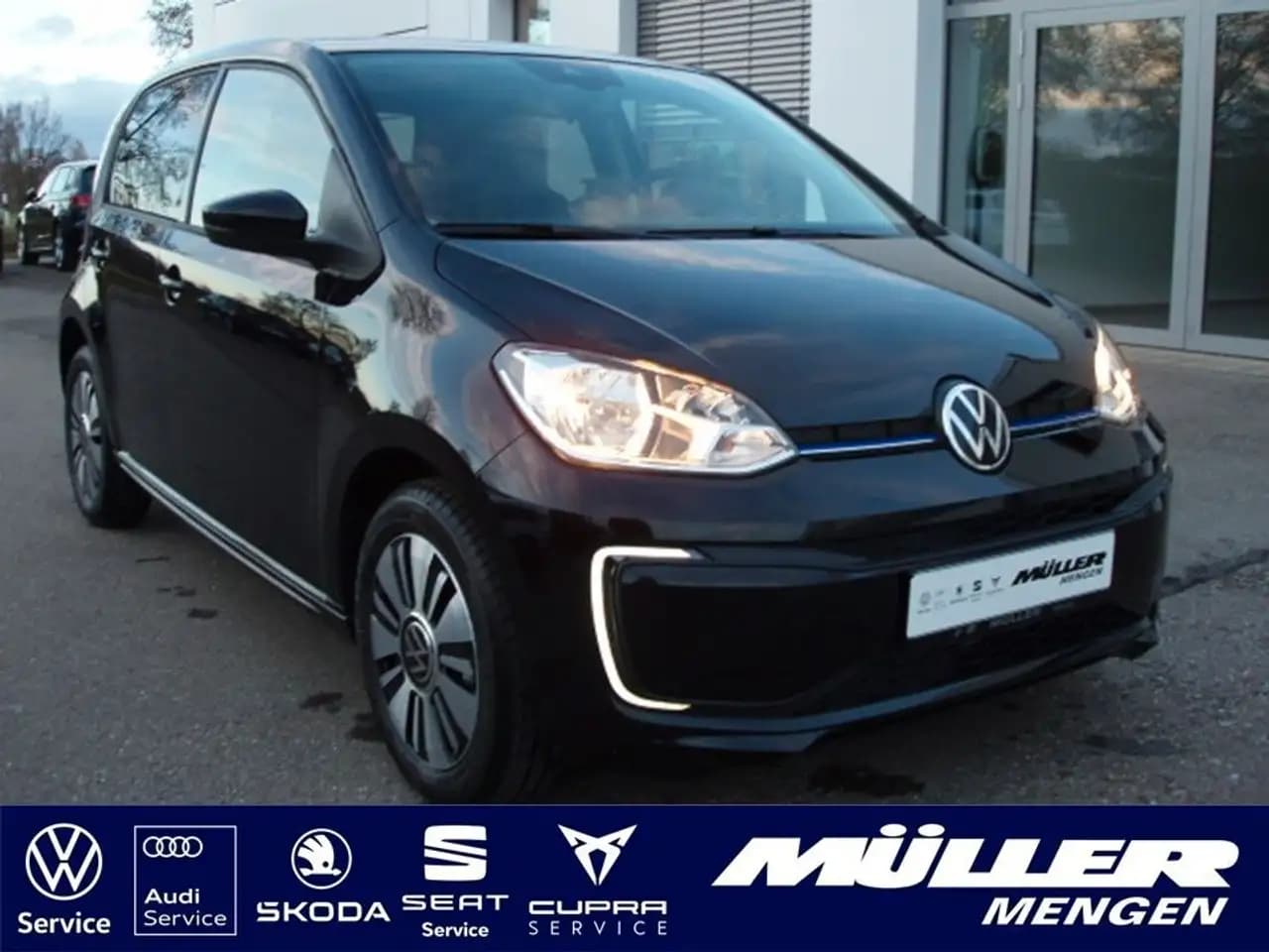 Volkswagen Up 2024 г. 4063 км.