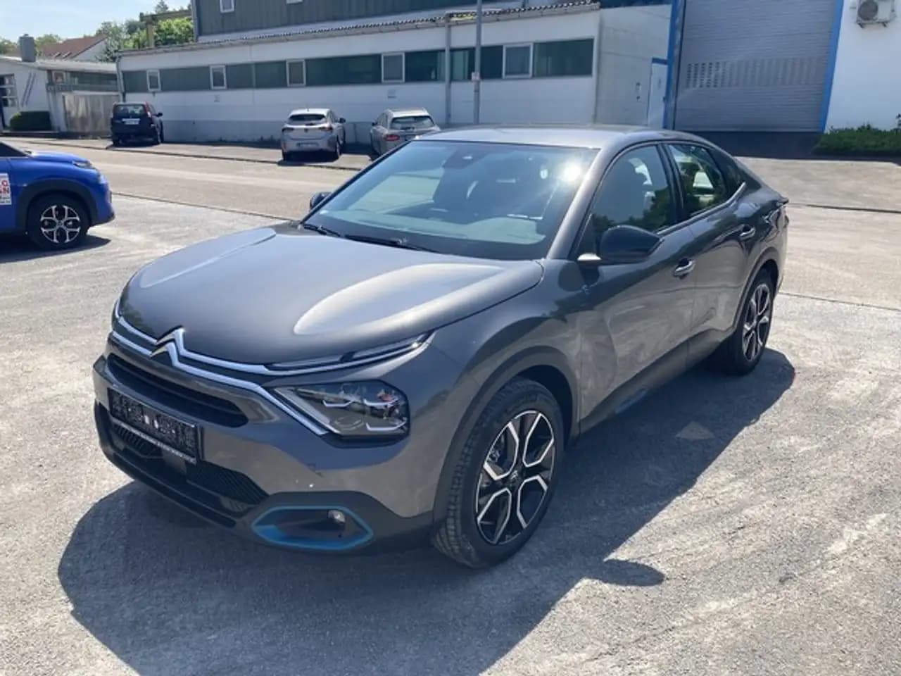 Citroen C4 2023 г. 1574 км.