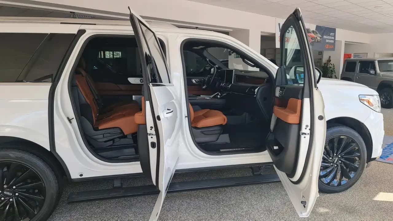 Lincoln Navigator (2022)