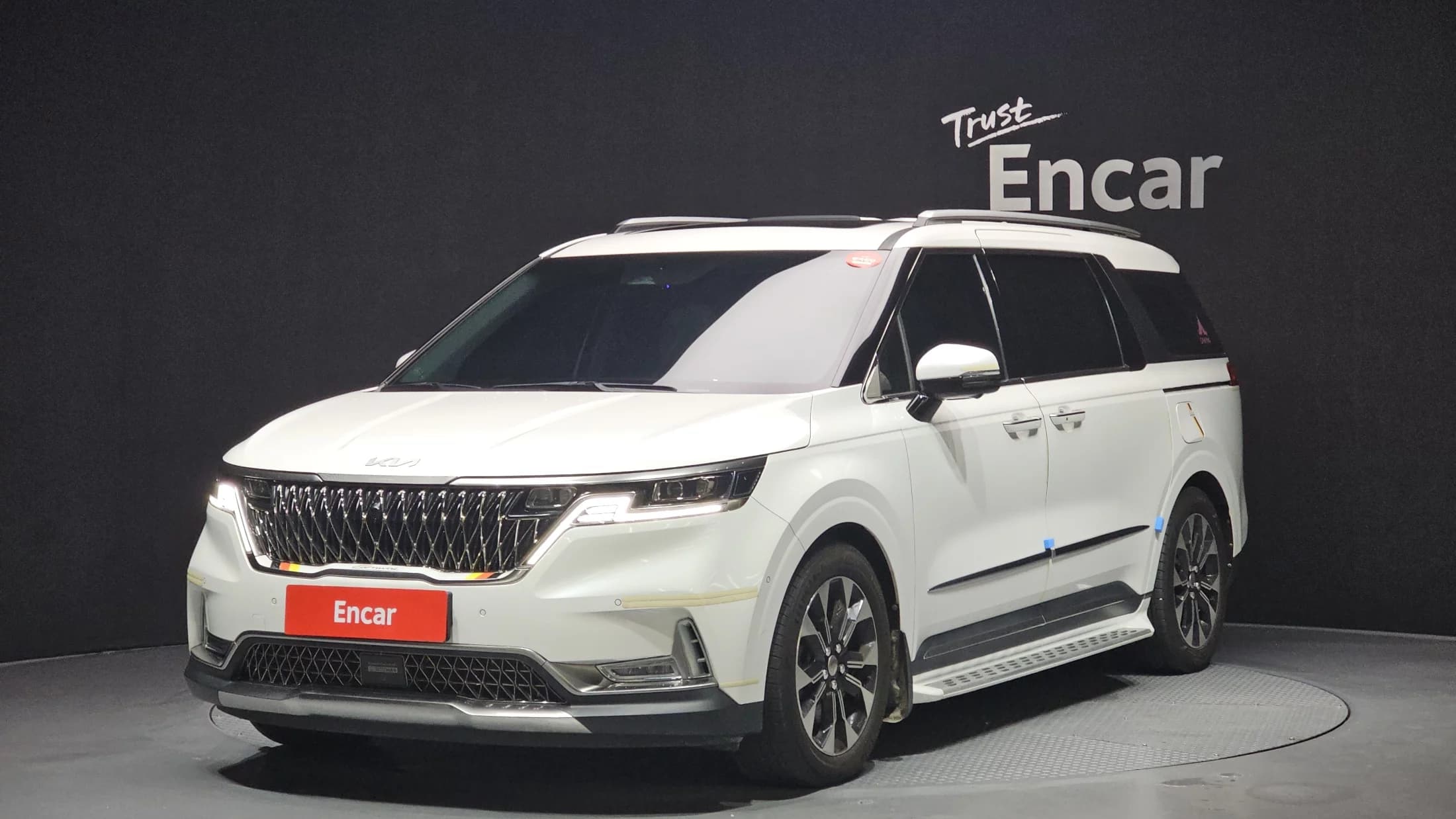 Kia Carnival 7-Seater Outdoor Noblesse, 2022 г. 8360 км.