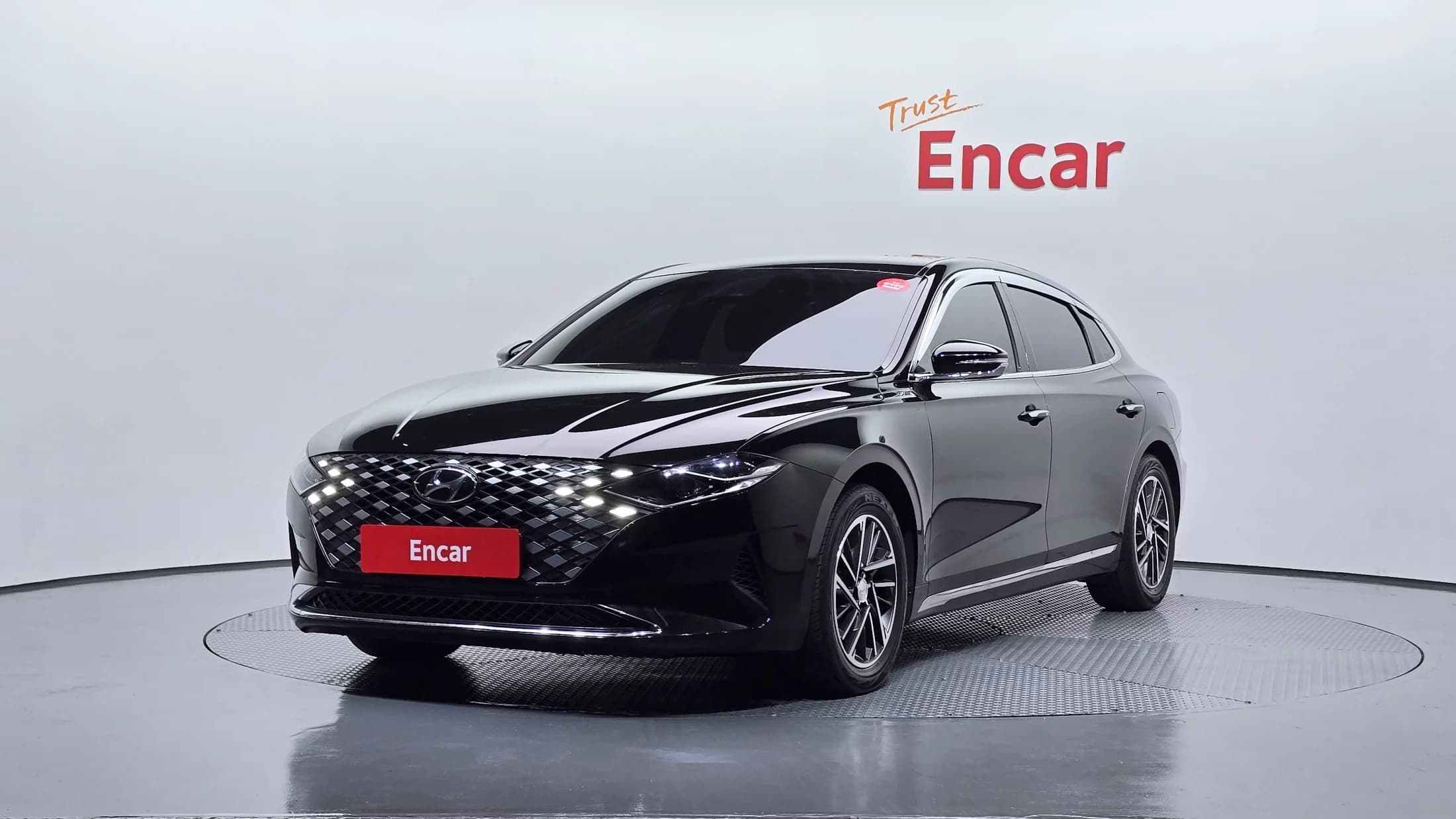 Hyundai Grandeur 3.0 LPi Rent Car Modern, 2022 г. 45893 км.
