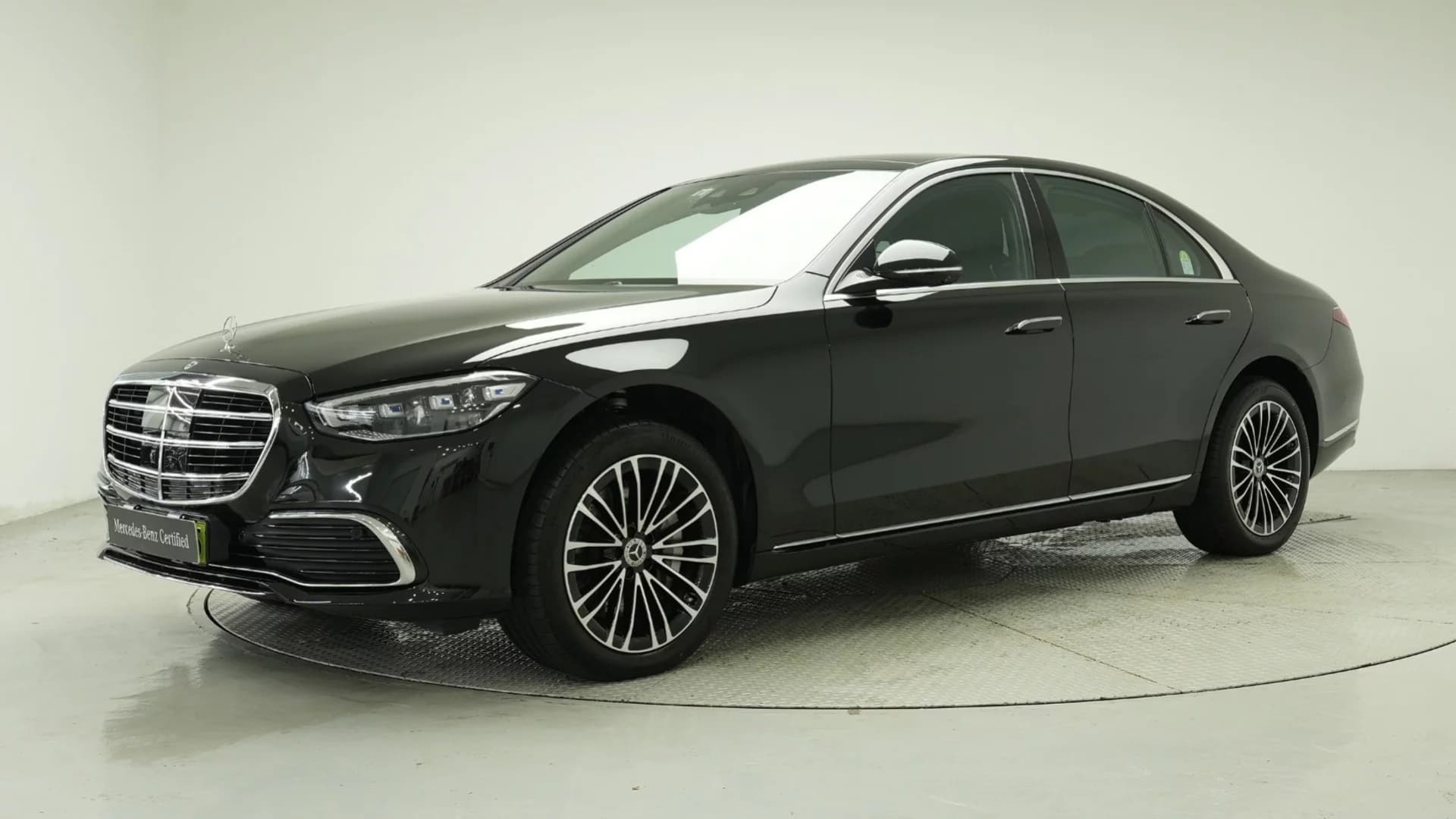 Mercedes-Benz S-Class S350 d 4MATIC, 2024 г. 4092 км.