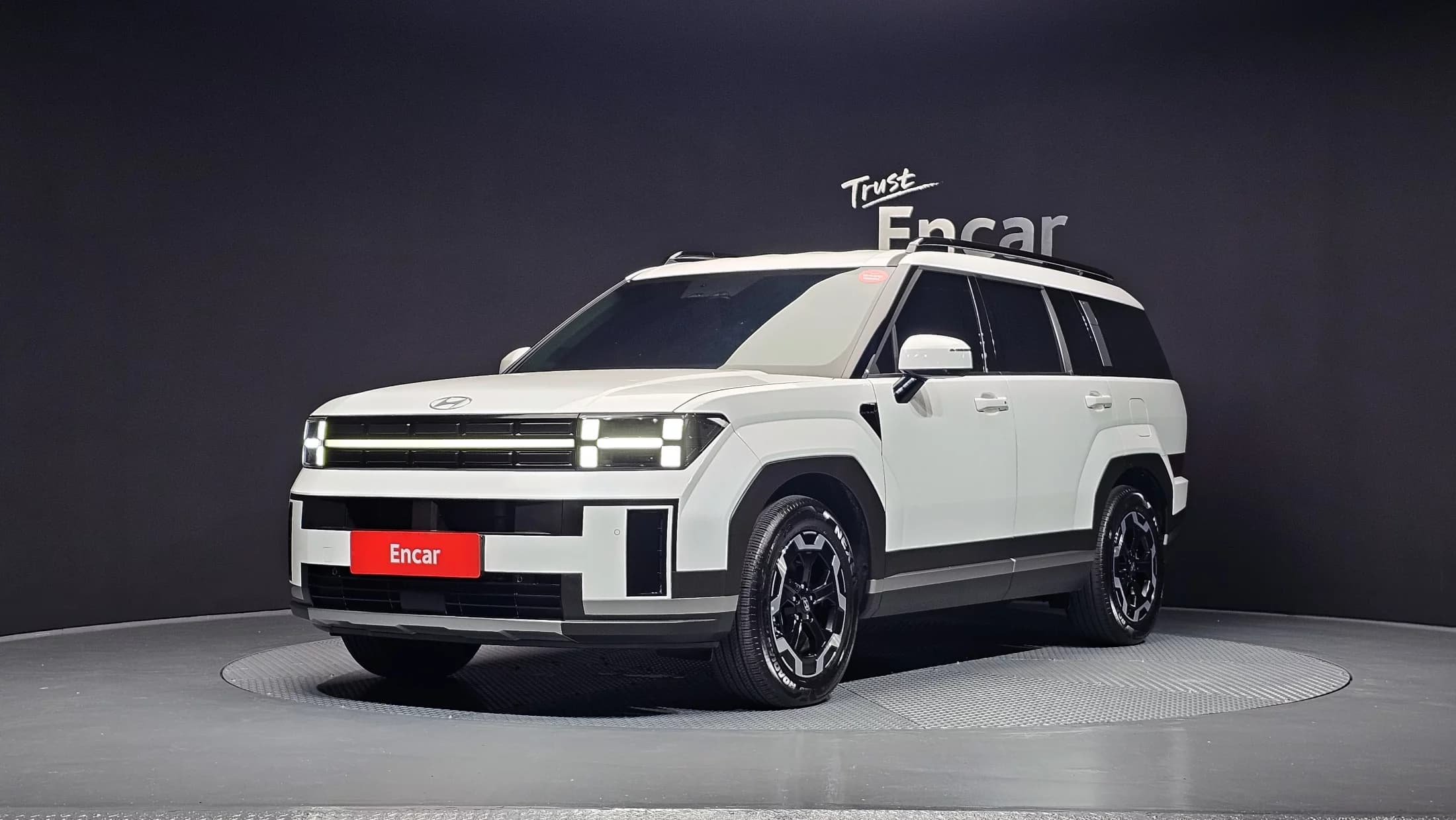 Hyundai Santa Fe Gasoline 2.5T 2WD Prestige, 2023 г. 33751 км.