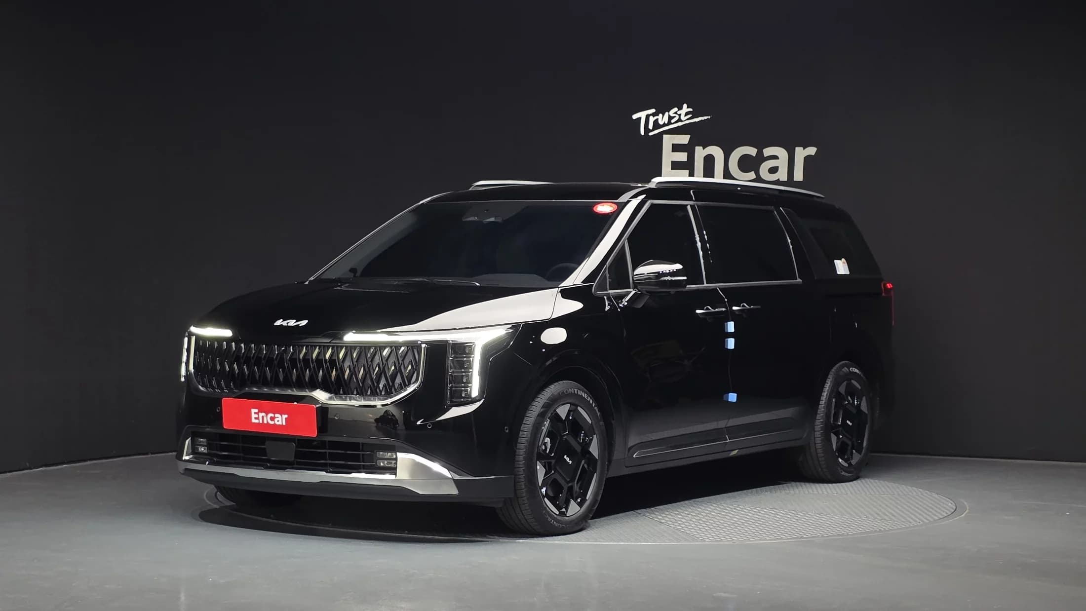 Kia Carnival Gasoline 9-Seater Signature, 2024 г. 502 км.