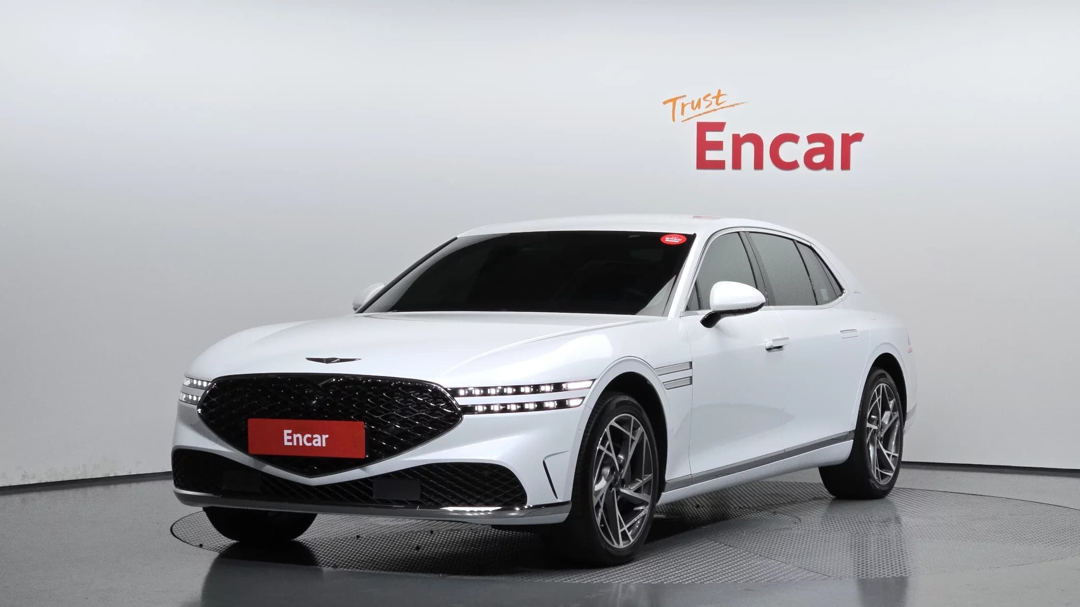 Genesis G90 Gasoline 3.5 Turbo AWD, 2022 г. 74517 км.