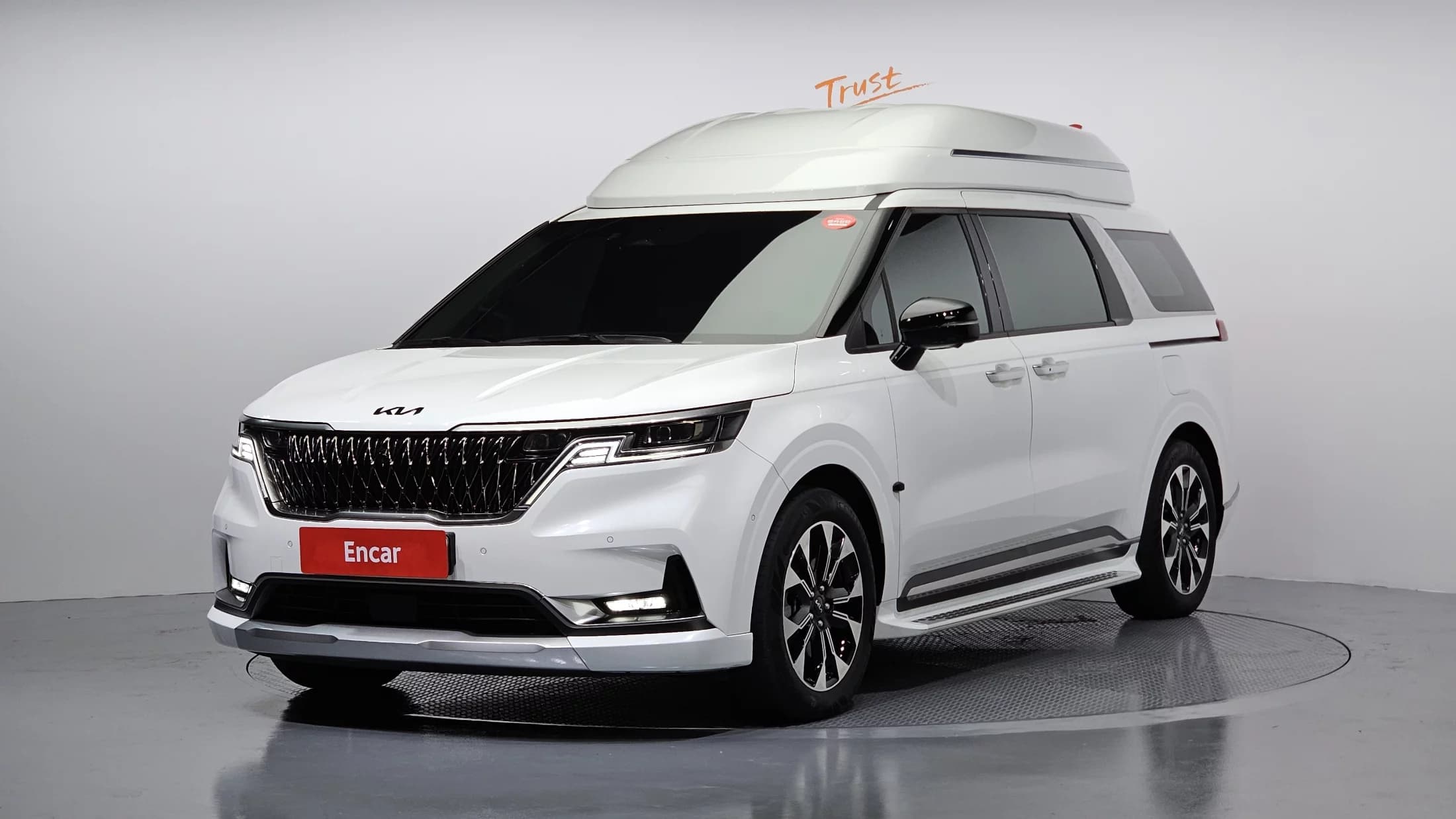 Kia Carnival Gasoline 7-Seater Hi-Limousine Signature, 2023 г. 49946 км.