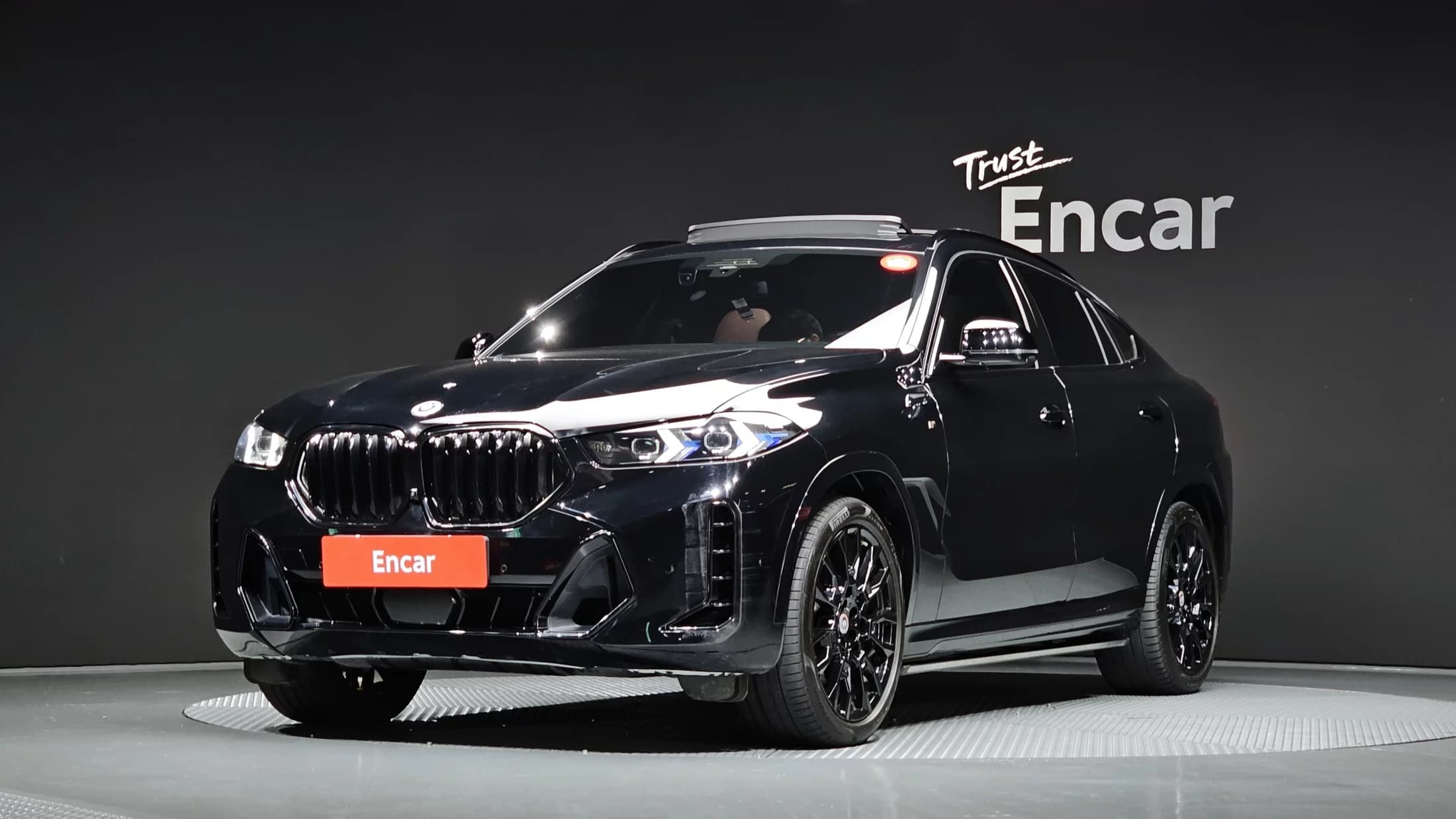 BMW X6 xDrive40i M Sport, 2024 г. 44674 км.