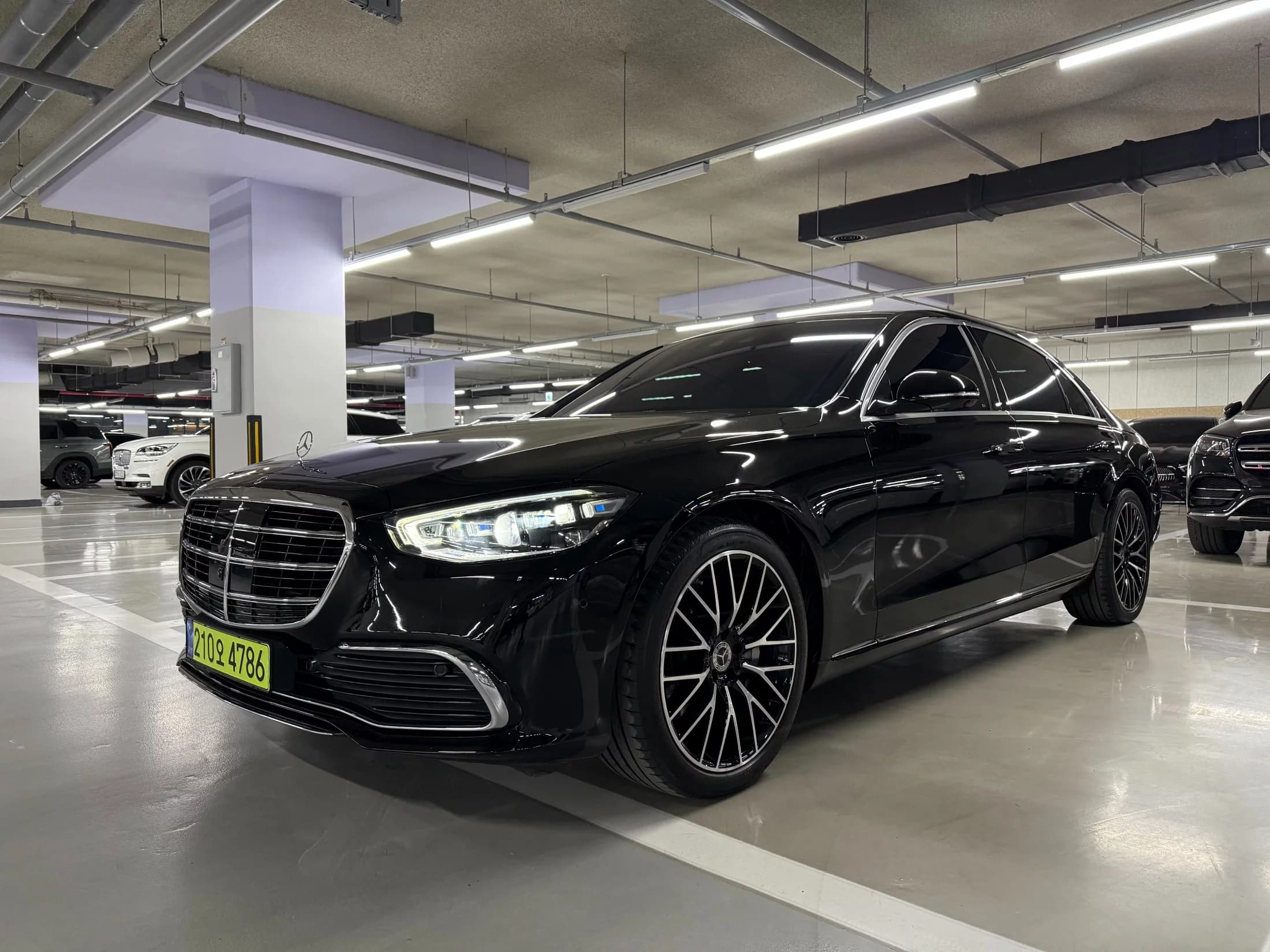 Mercedes-Benz S-Class S580L 4MATIC, 2022 г. 68174 км.