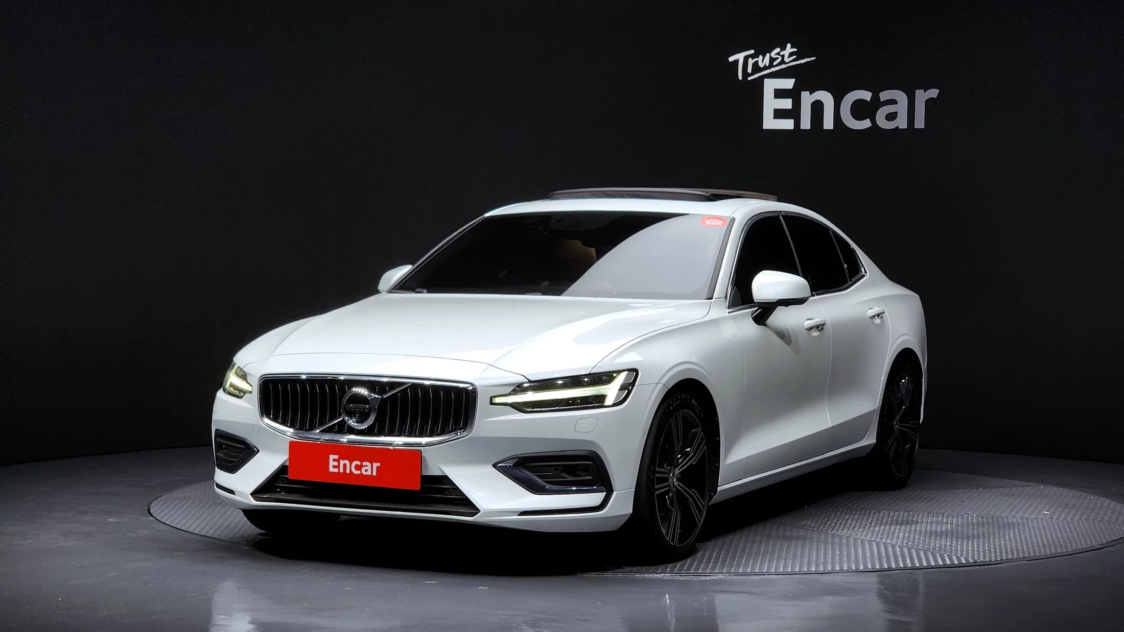 Volvo S60 B5 Inscription, 2021 г. 30078 км.