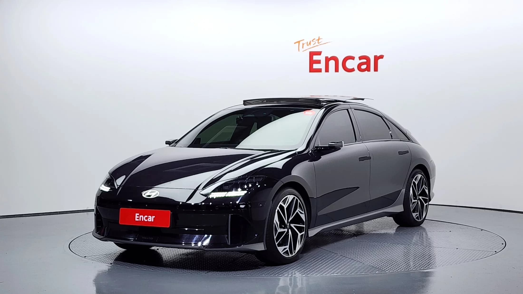 Hyundai Ioniq 6 Long Range Prestige, электромобиль, 2022 г. 48090 км.