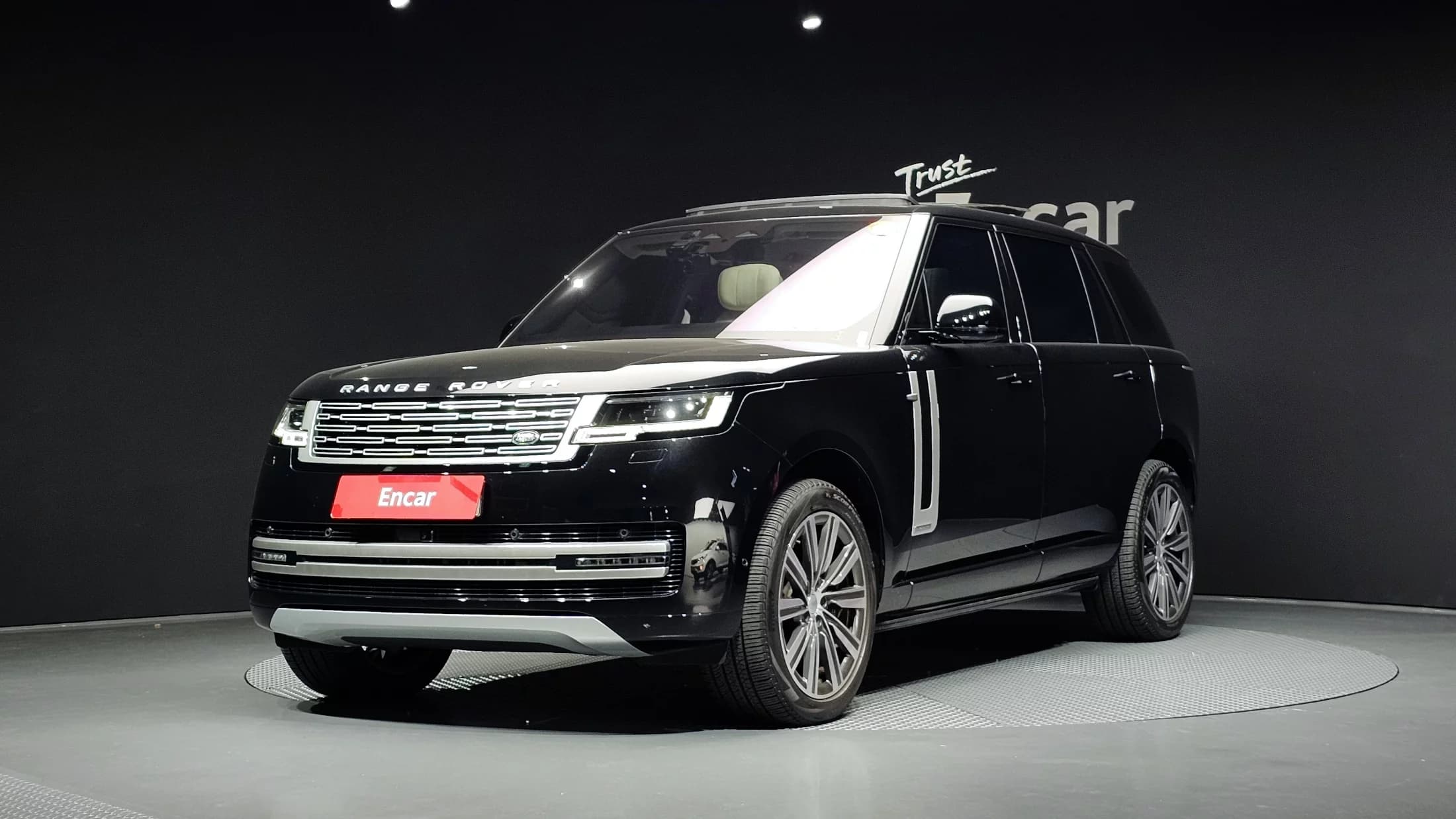 Land Rover Range Rover P530 Autobiography Long Wheel Base, 2022 г. 17410 км.